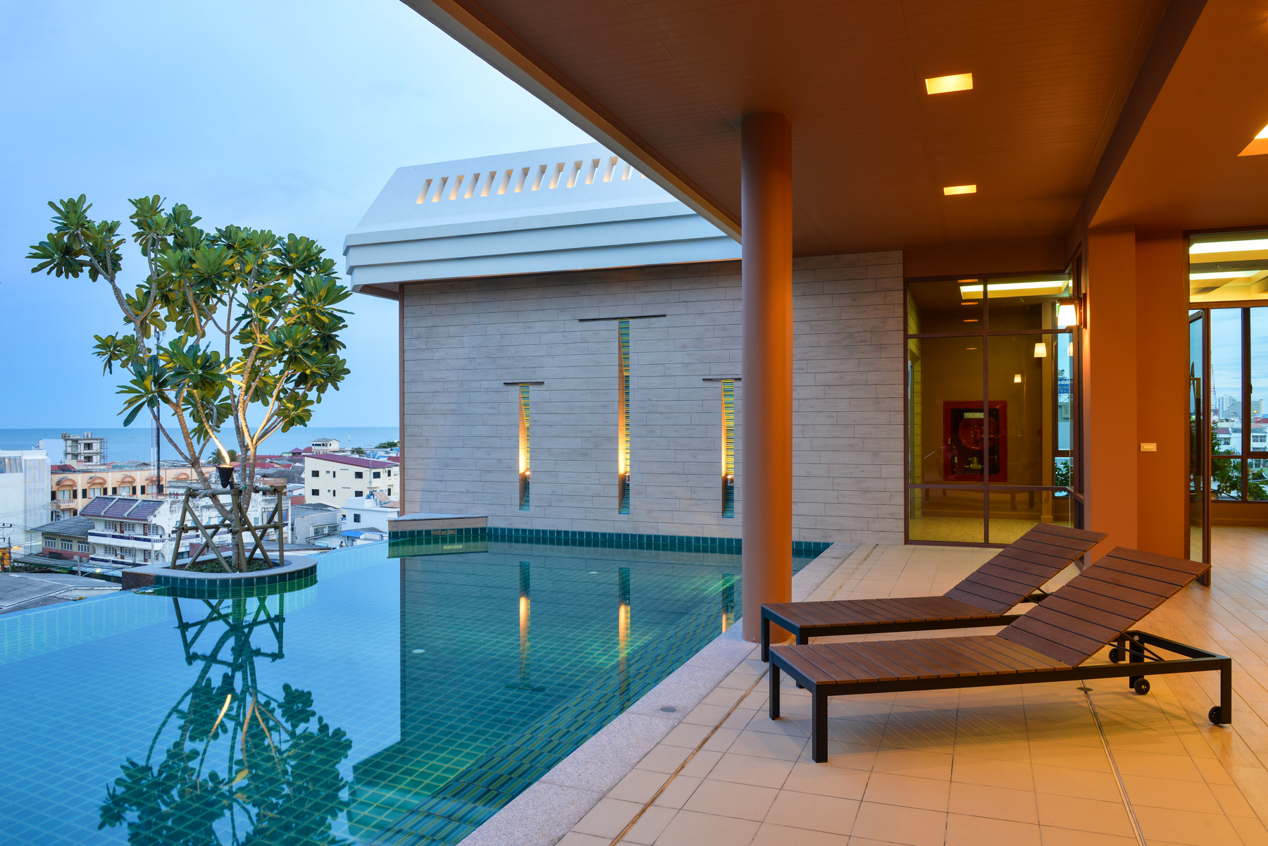 Hisea Huahin Hotel