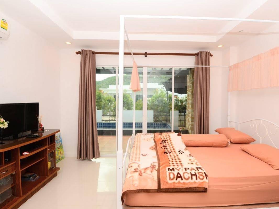 Hua Hin Baanpak Pool Villa