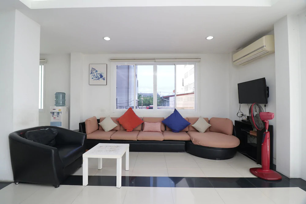 Hua Hin iRooms by OYO Rooms