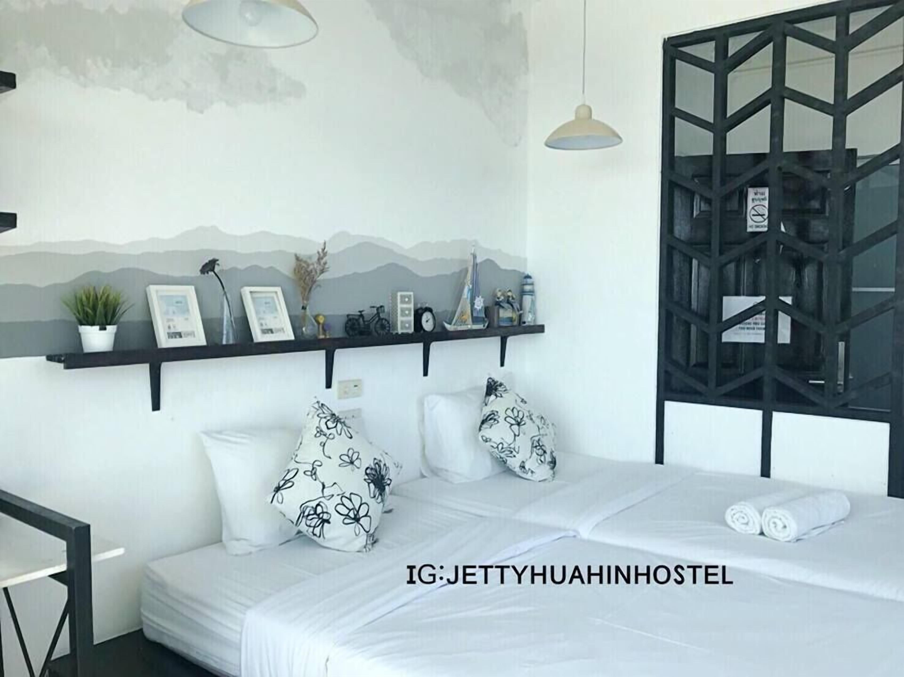 Jetty Huahin Hostel