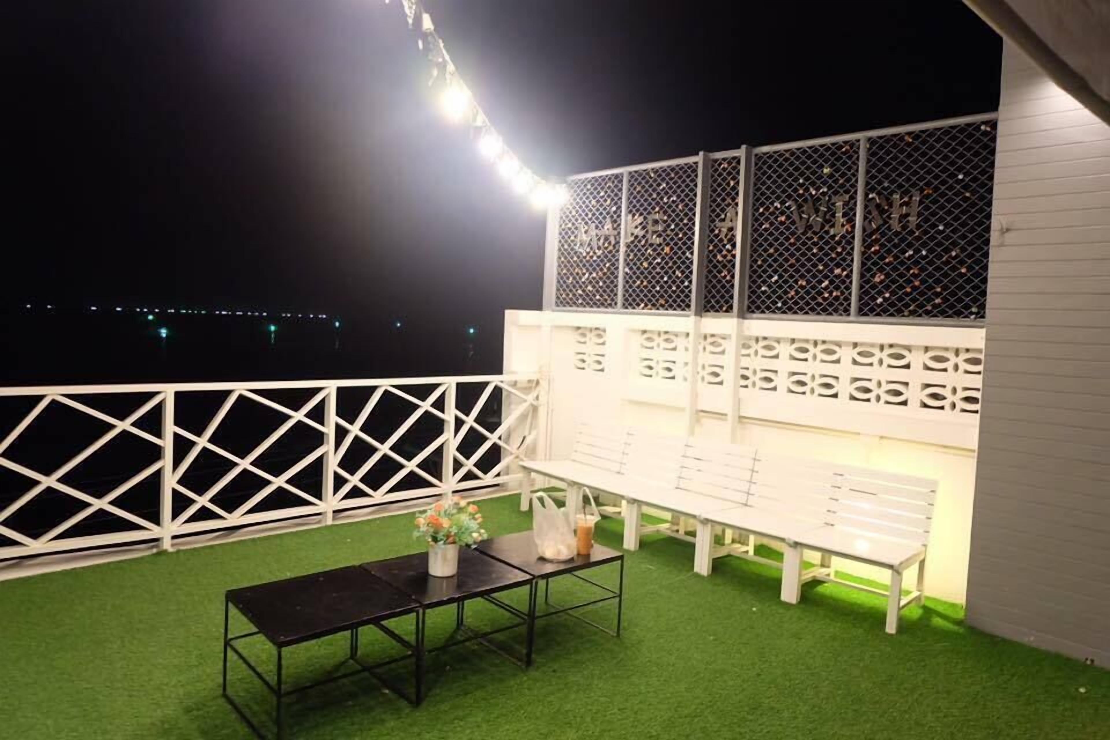 Jetty Huahin Hostel