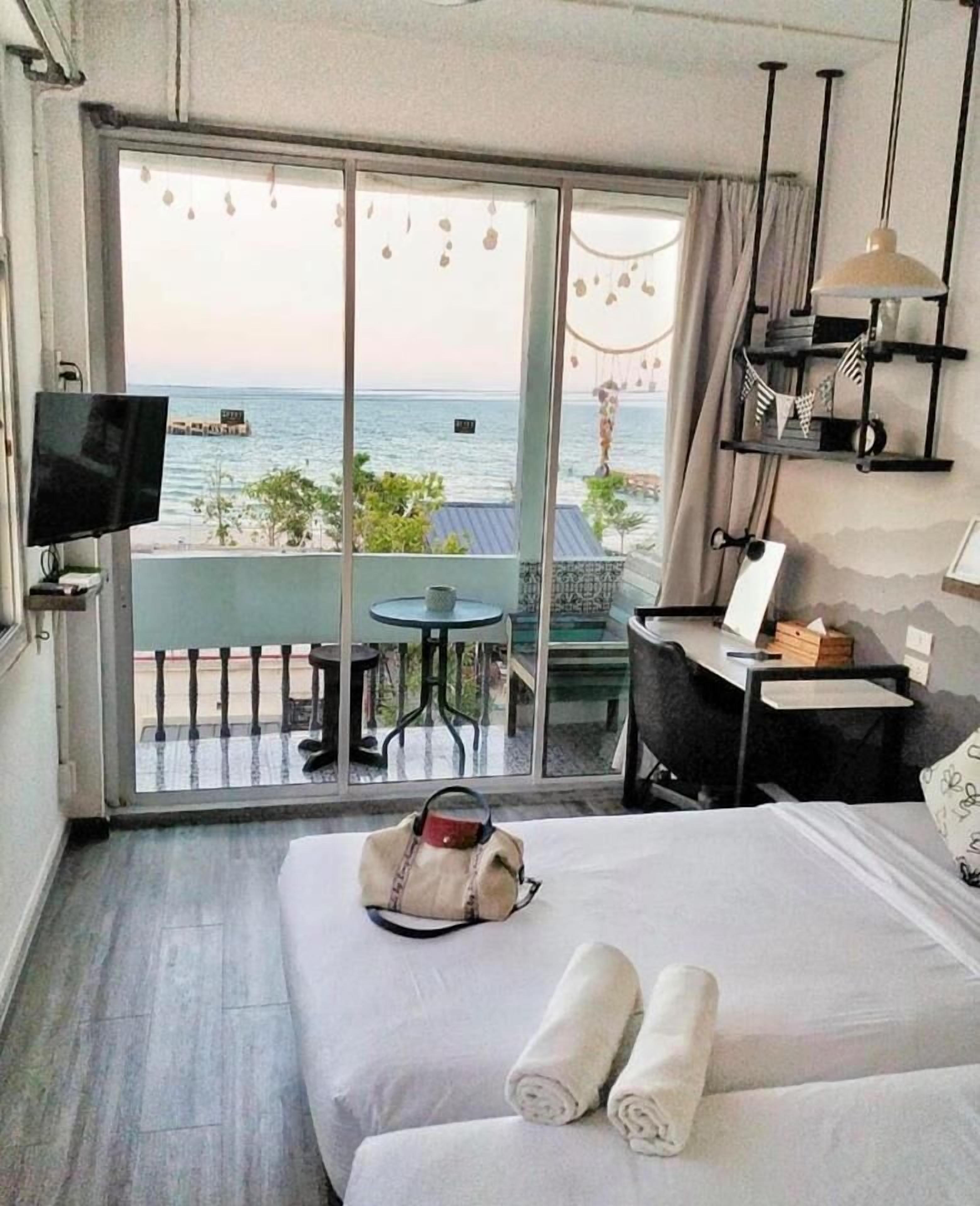 Jetty Huahin Hostel