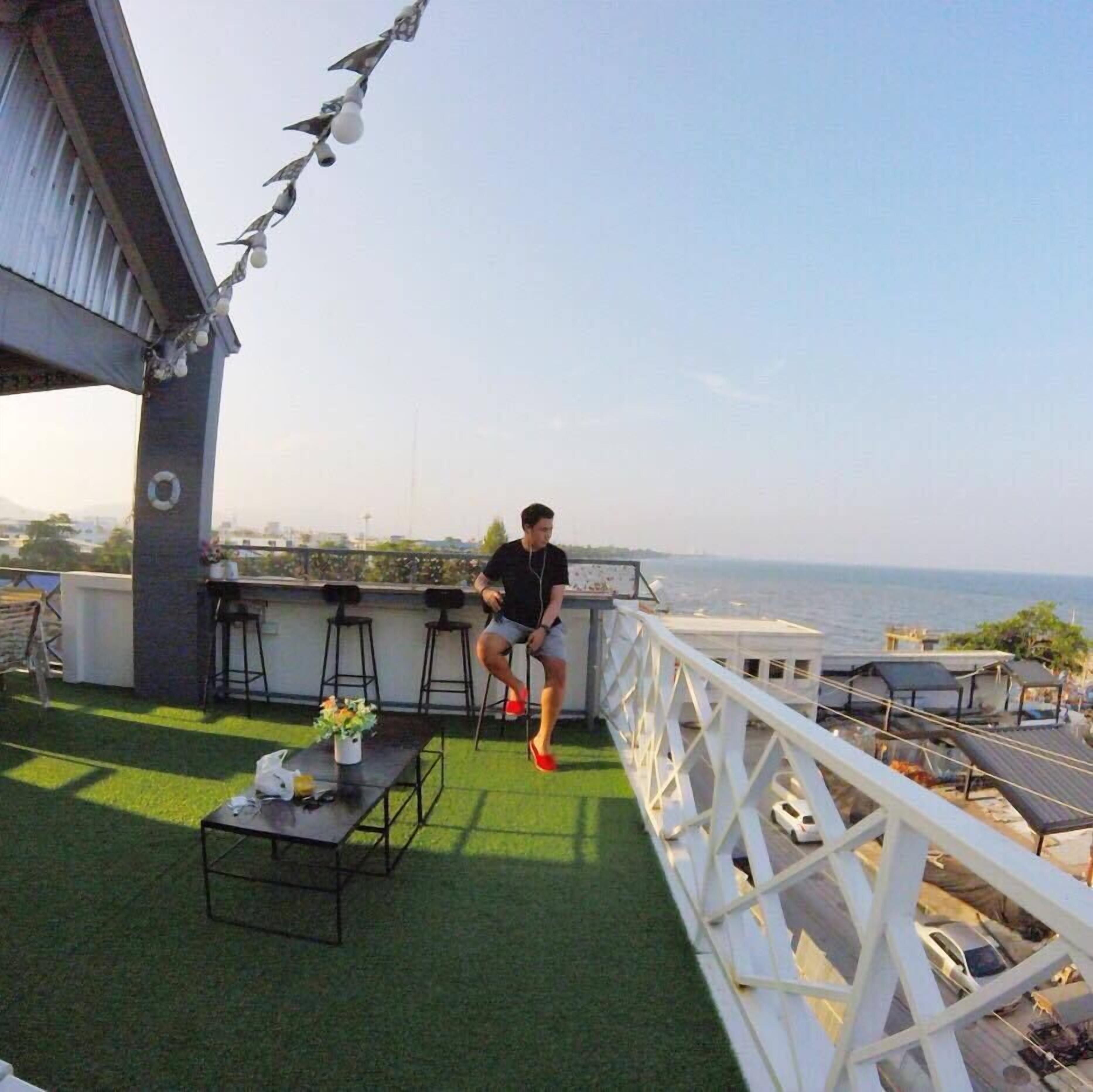 Jetty Huahin Hostel