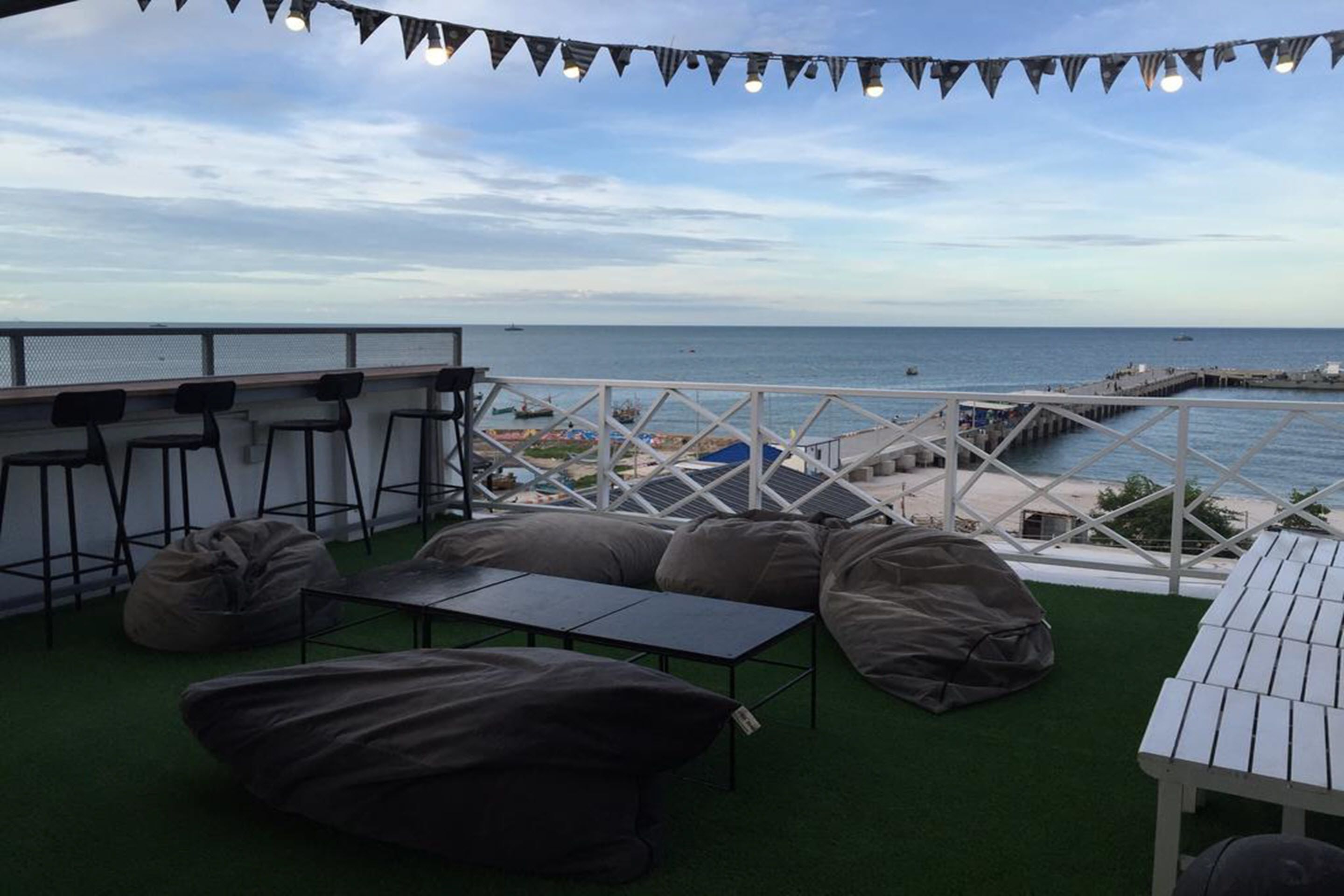 Jetty Huahin Hostel