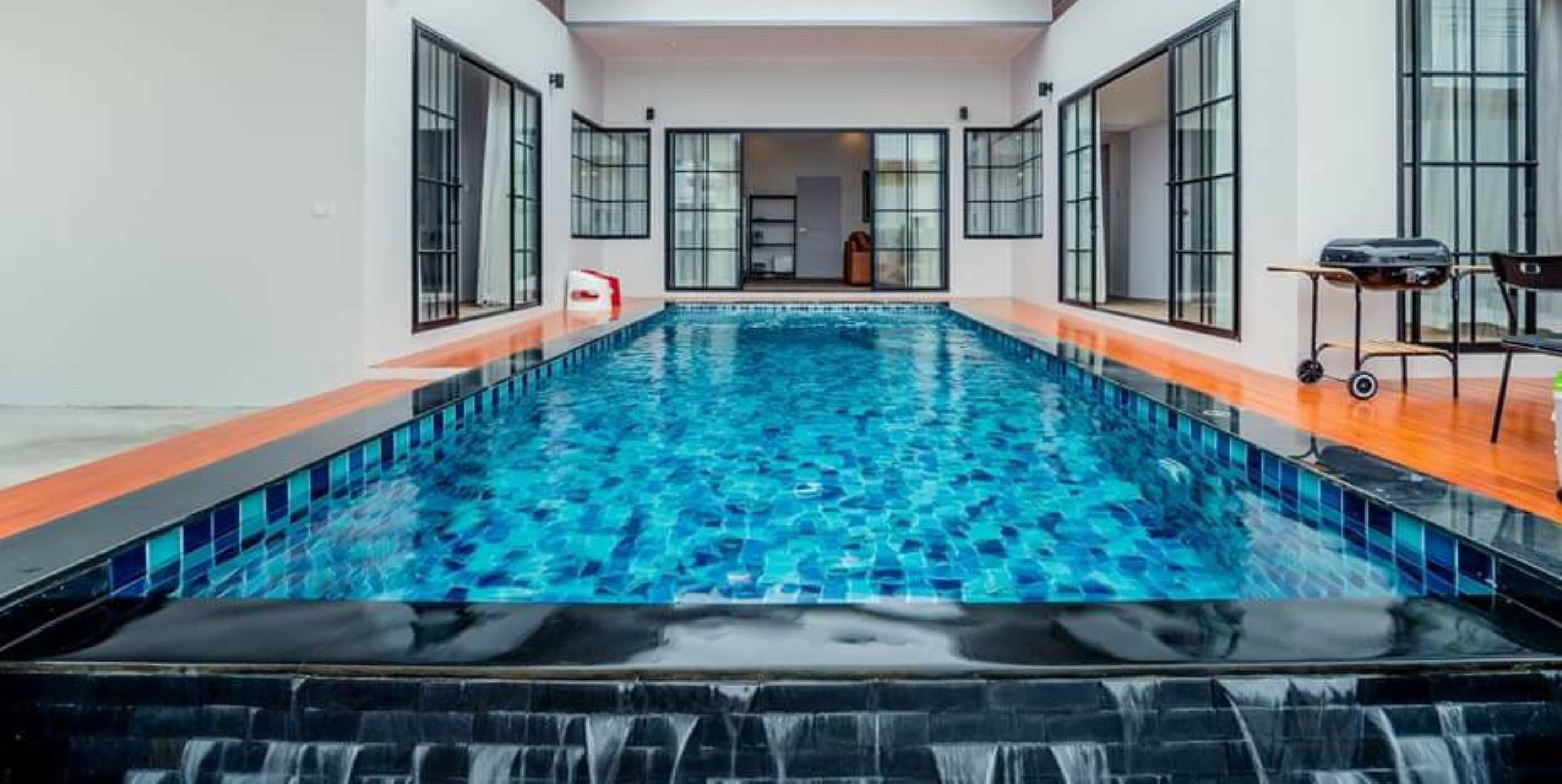 J Pool Villa Huahin