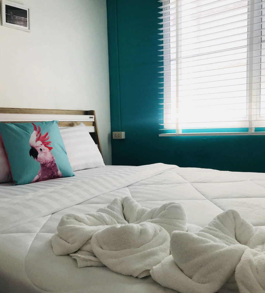 Karoon Hut Guesthouse