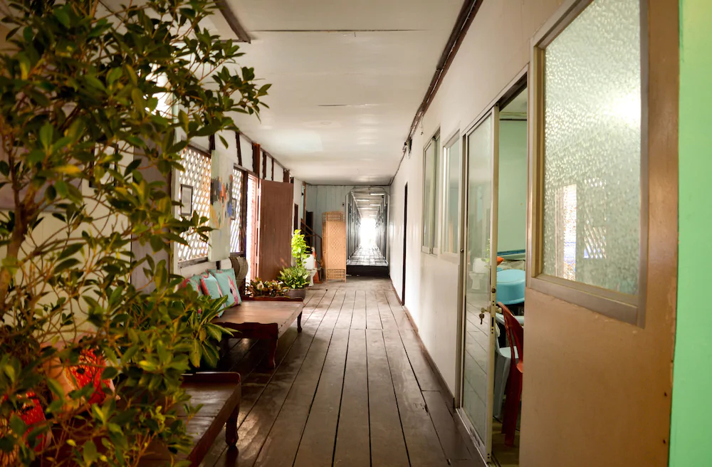 Karoon Hut Guesthouse