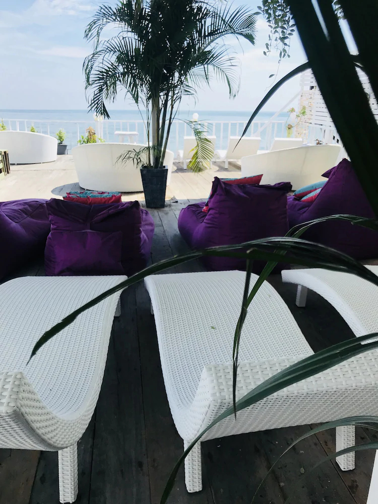 Karoon Hut Guesthouse