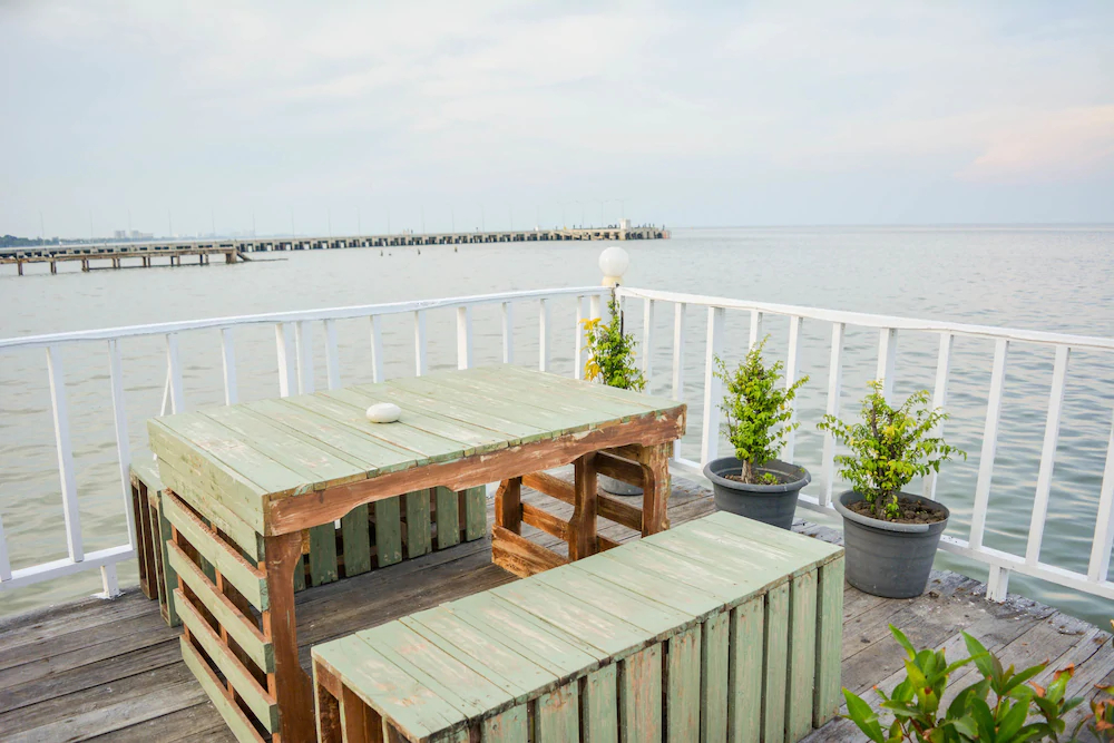 Karoon Hut Guesthouse