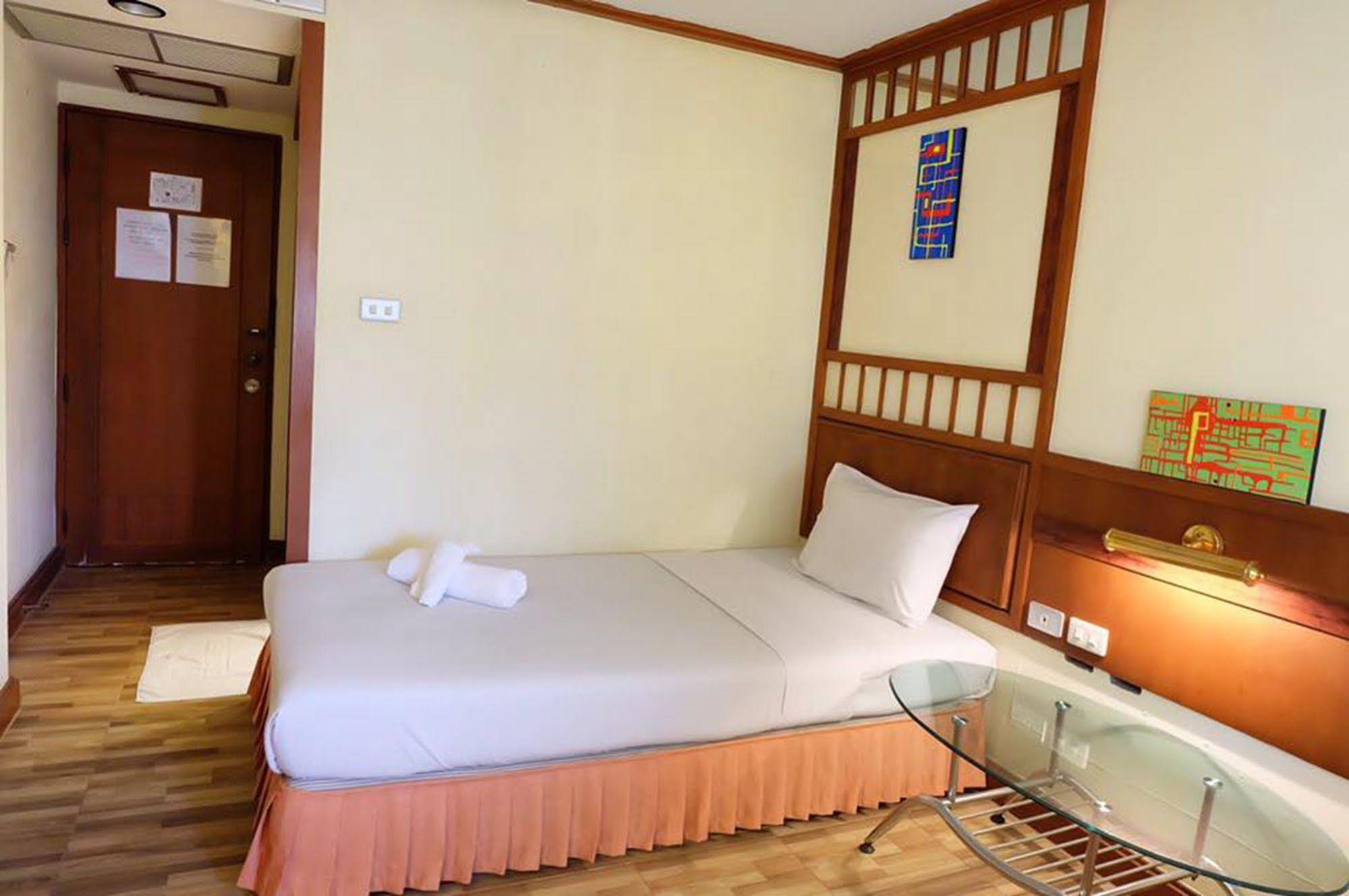 Lalala Hotel Hua Hin