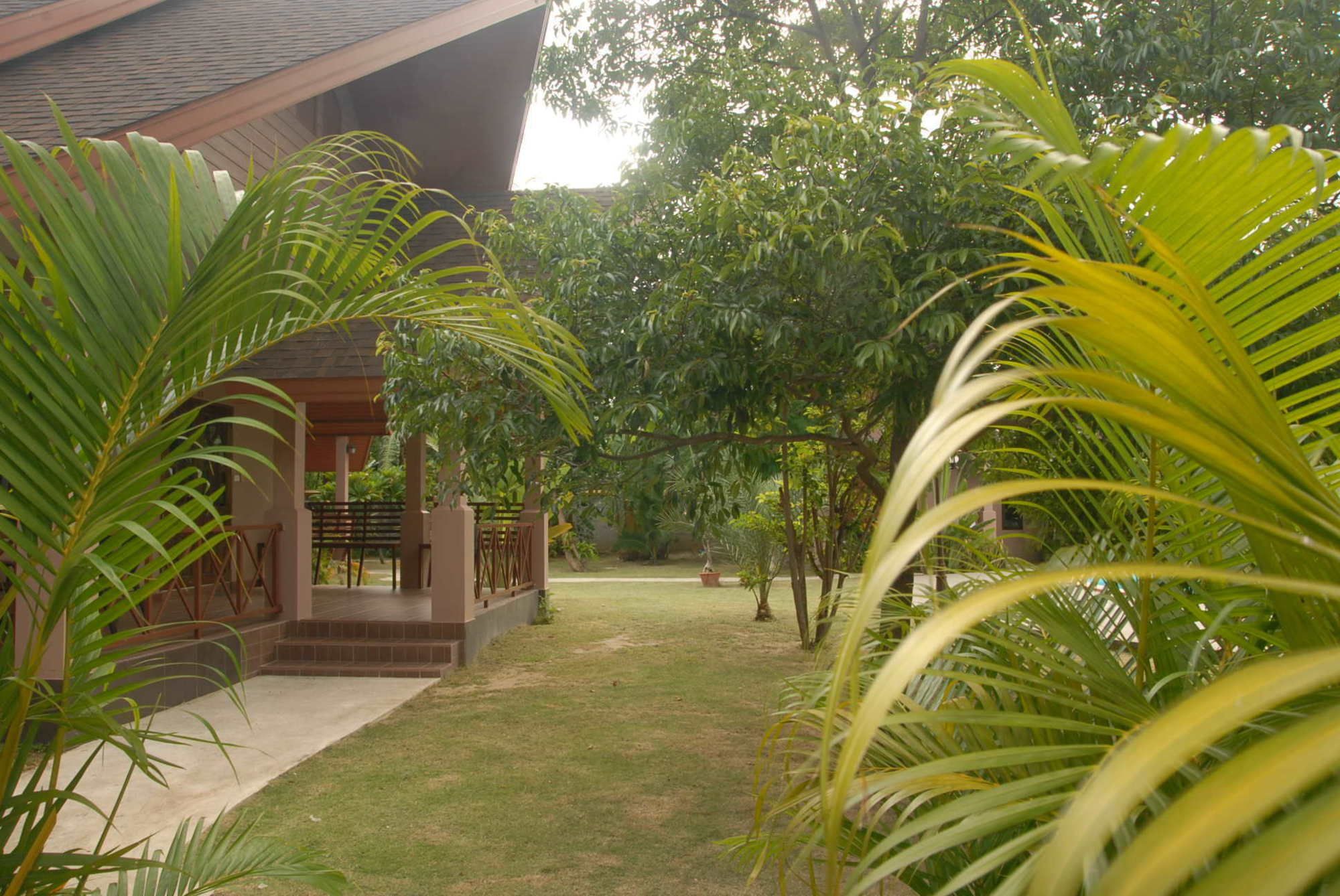 La-or Resort