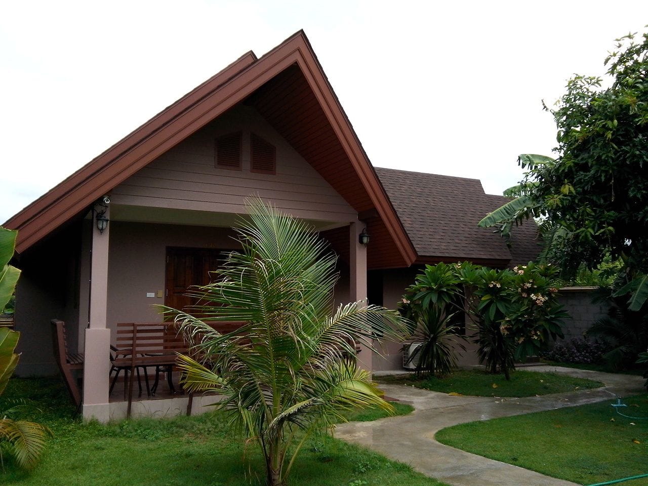 La-or Resort