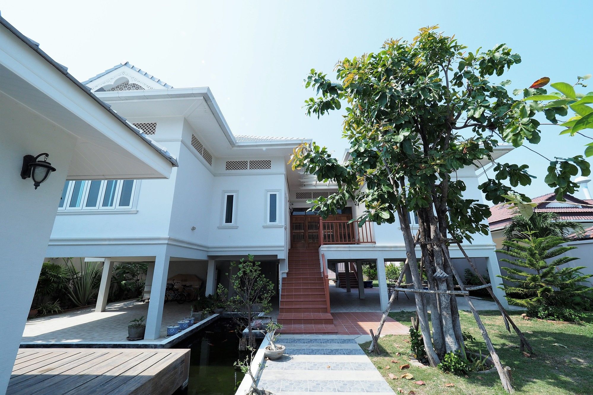 Marisa Villa Huahin