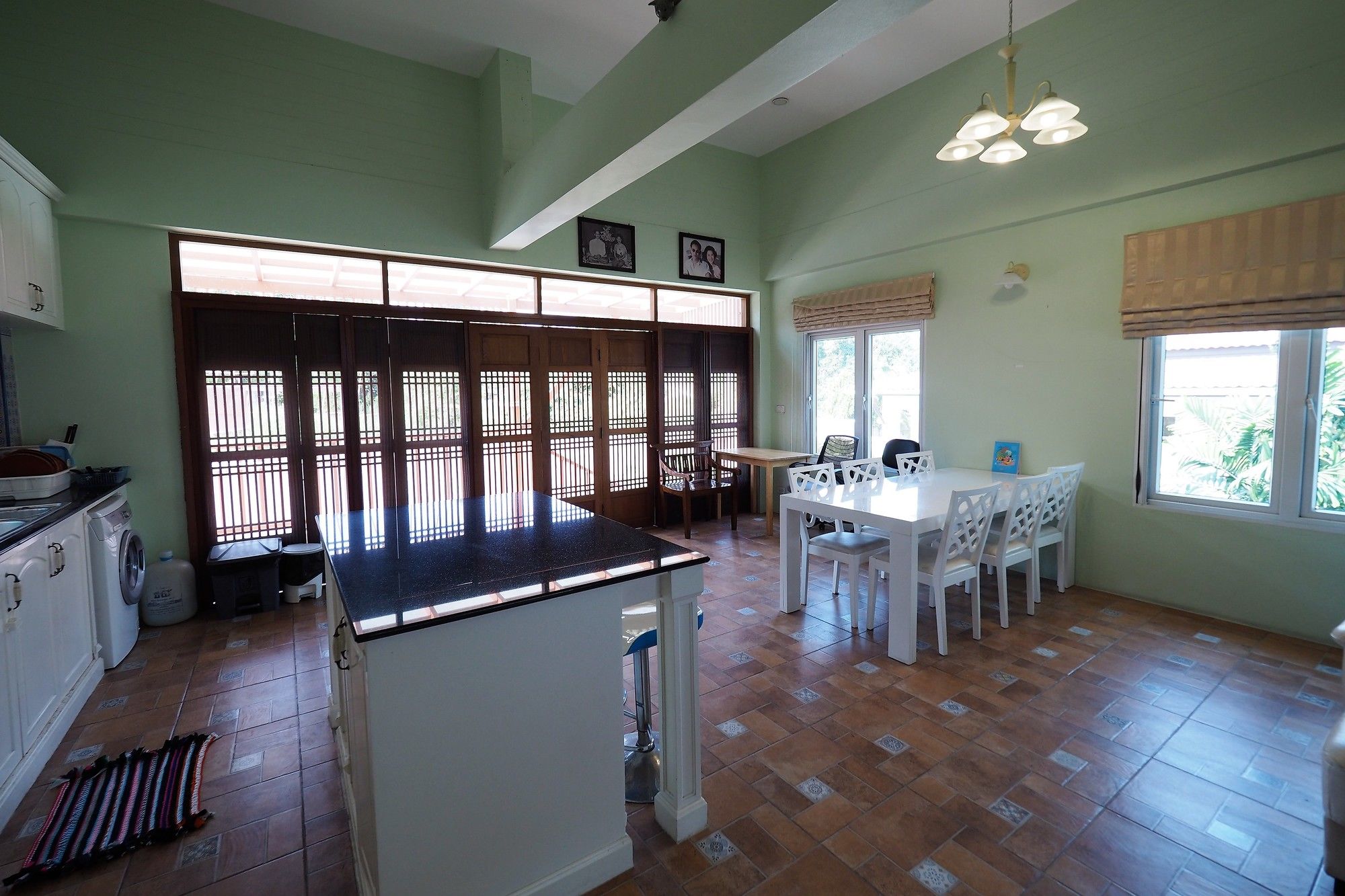 Marisa Villa Huahin