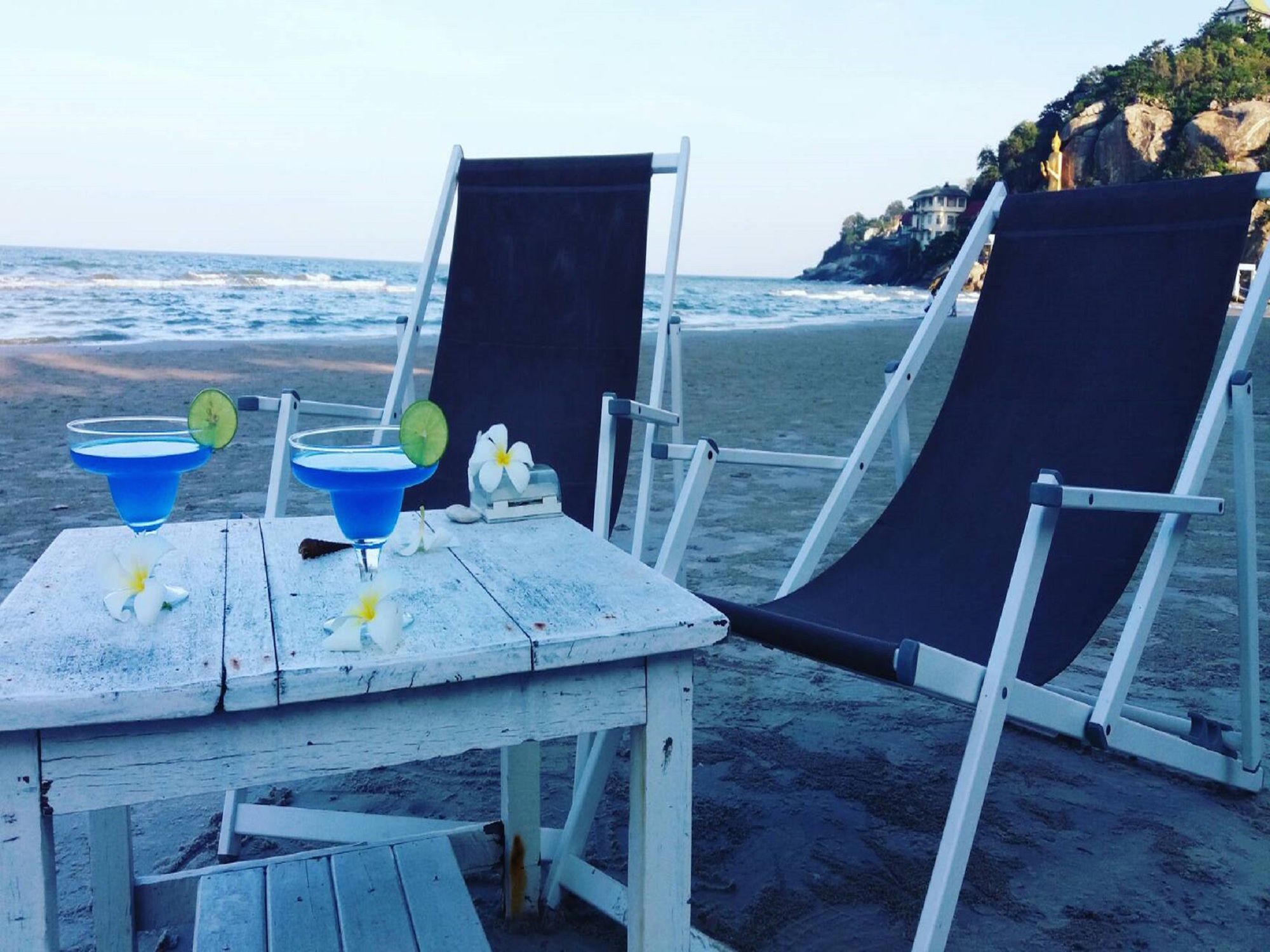 Nern Chalet Beachfront Hotel
