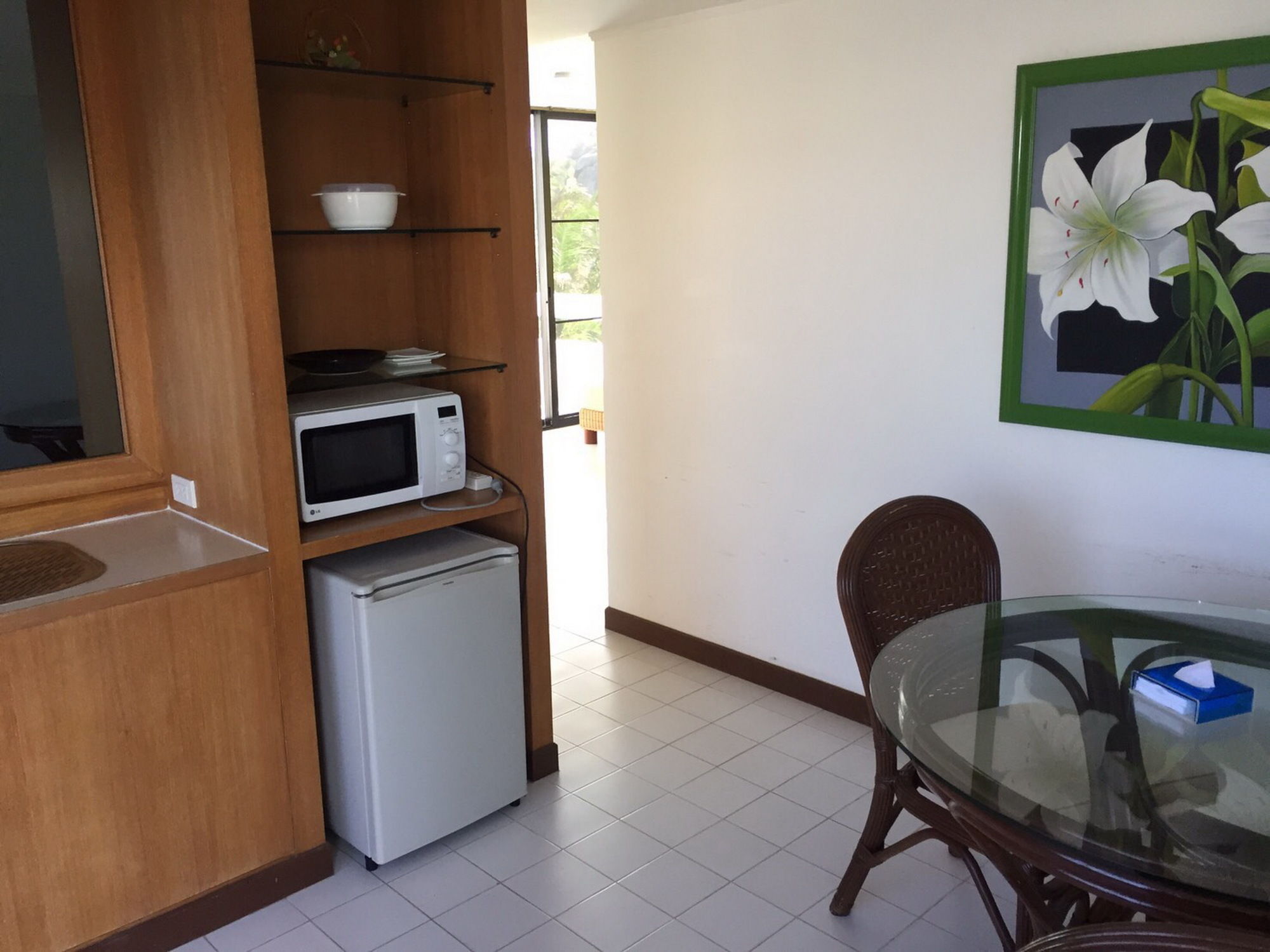 Nern Chalet Beachfront Hotel