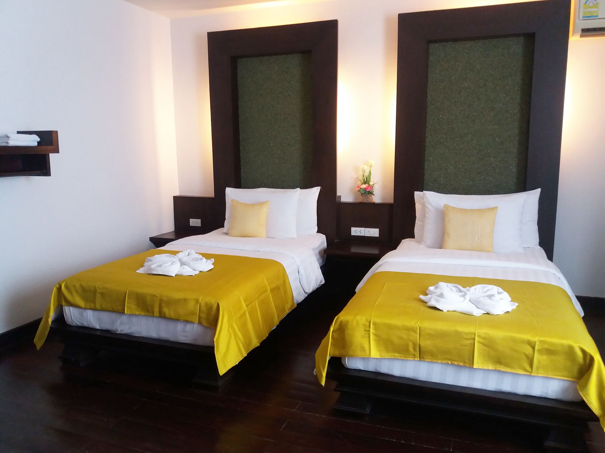 Nicha Hua Hin
