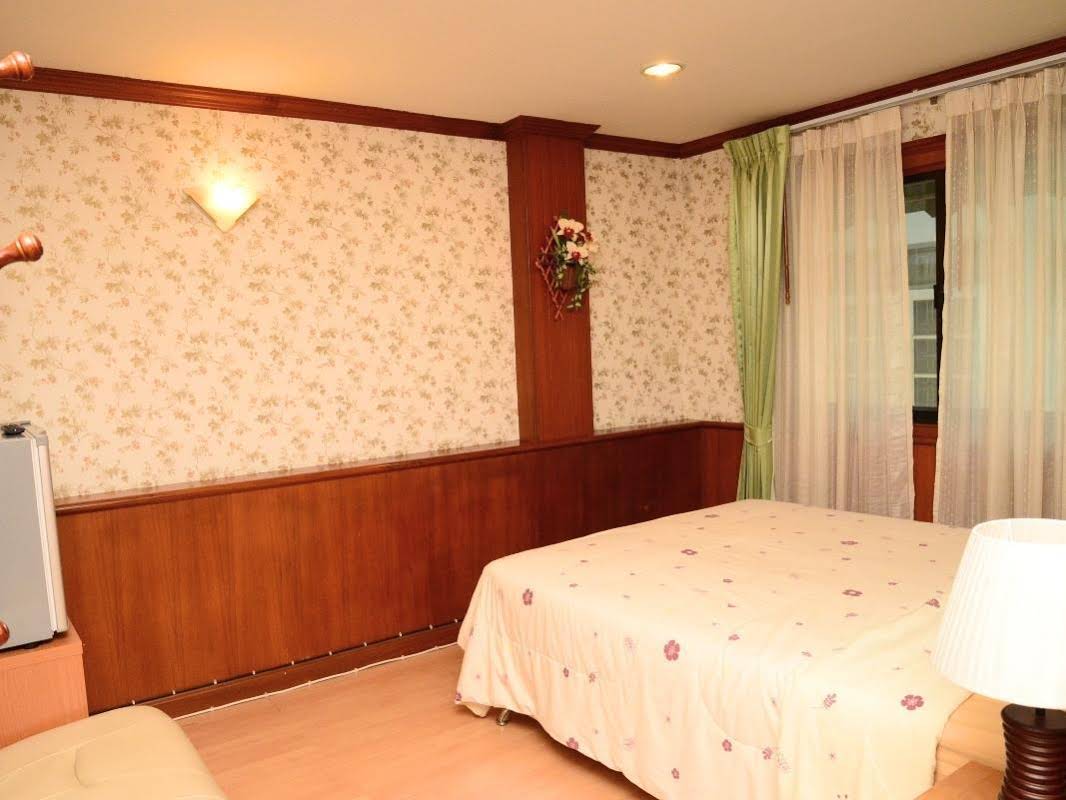 Orchid Rooms