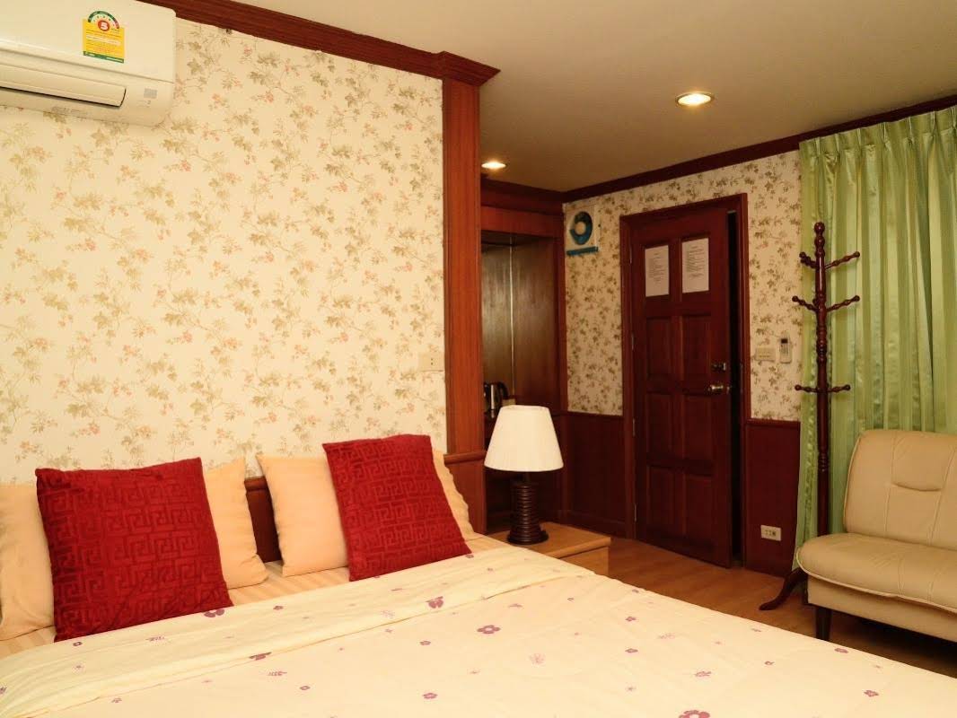 Orchid Rooms