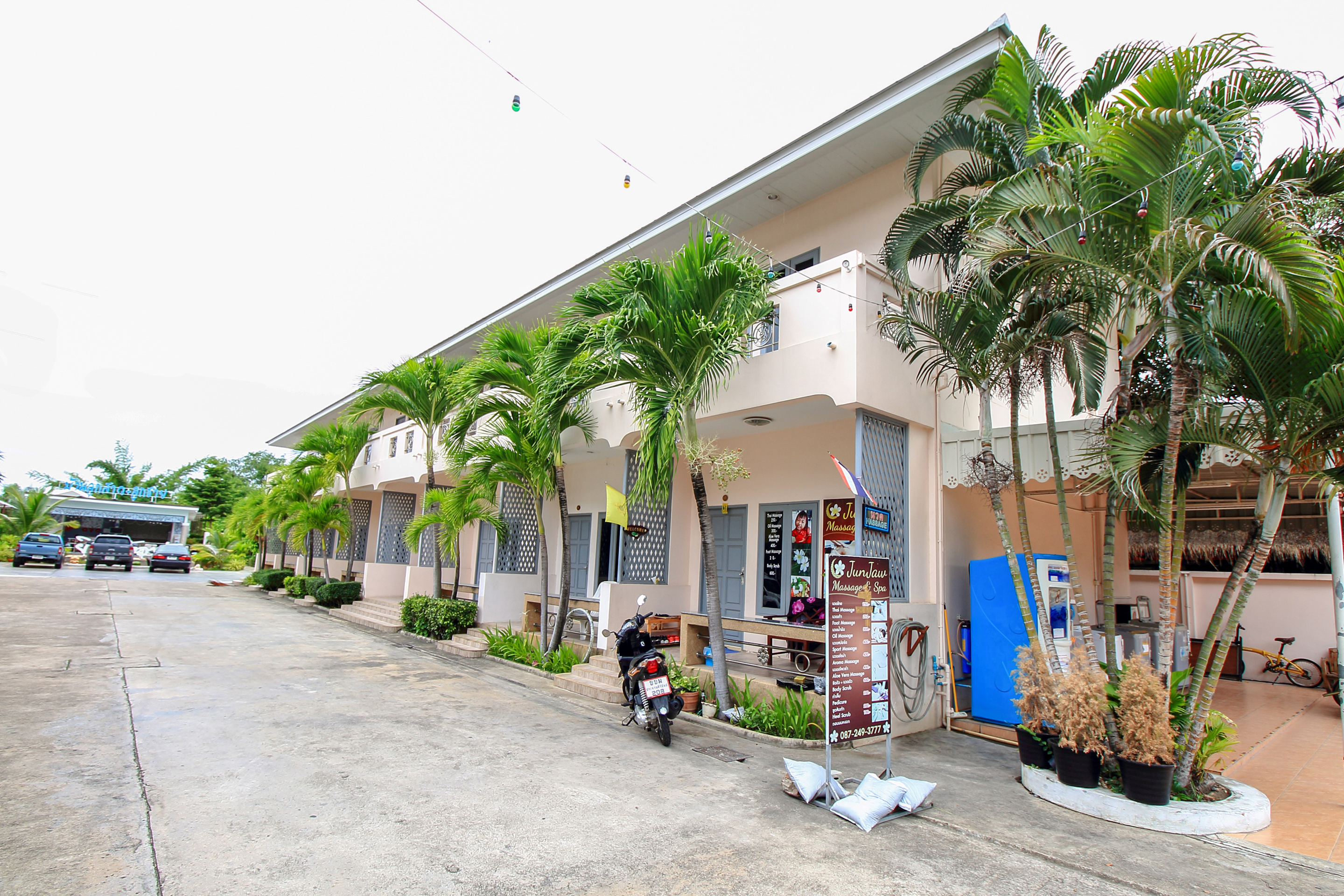 Baan Loksouylokchay by OYO Rooms