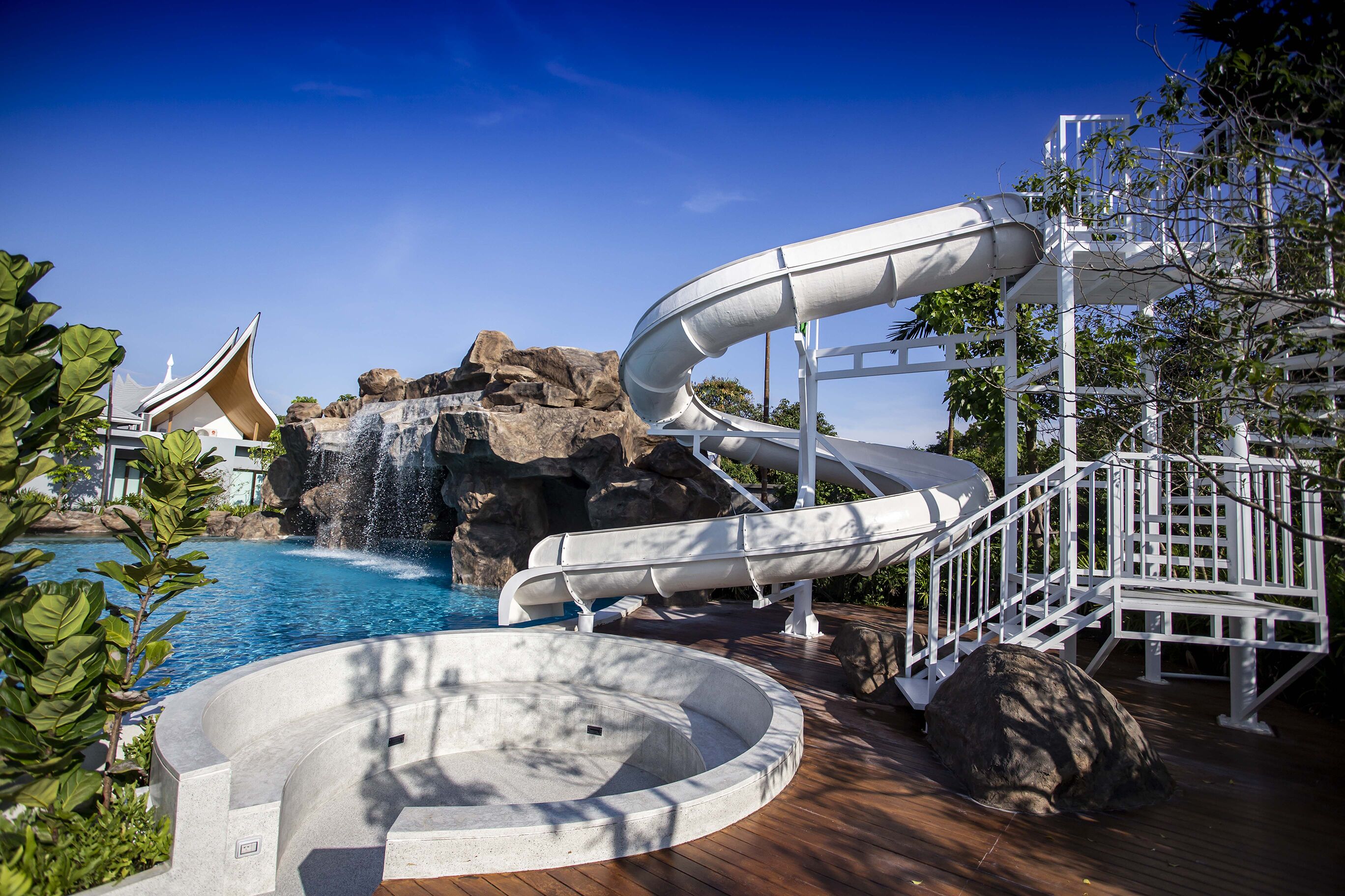 Phukalini Luxury Pool Villa & Onsen