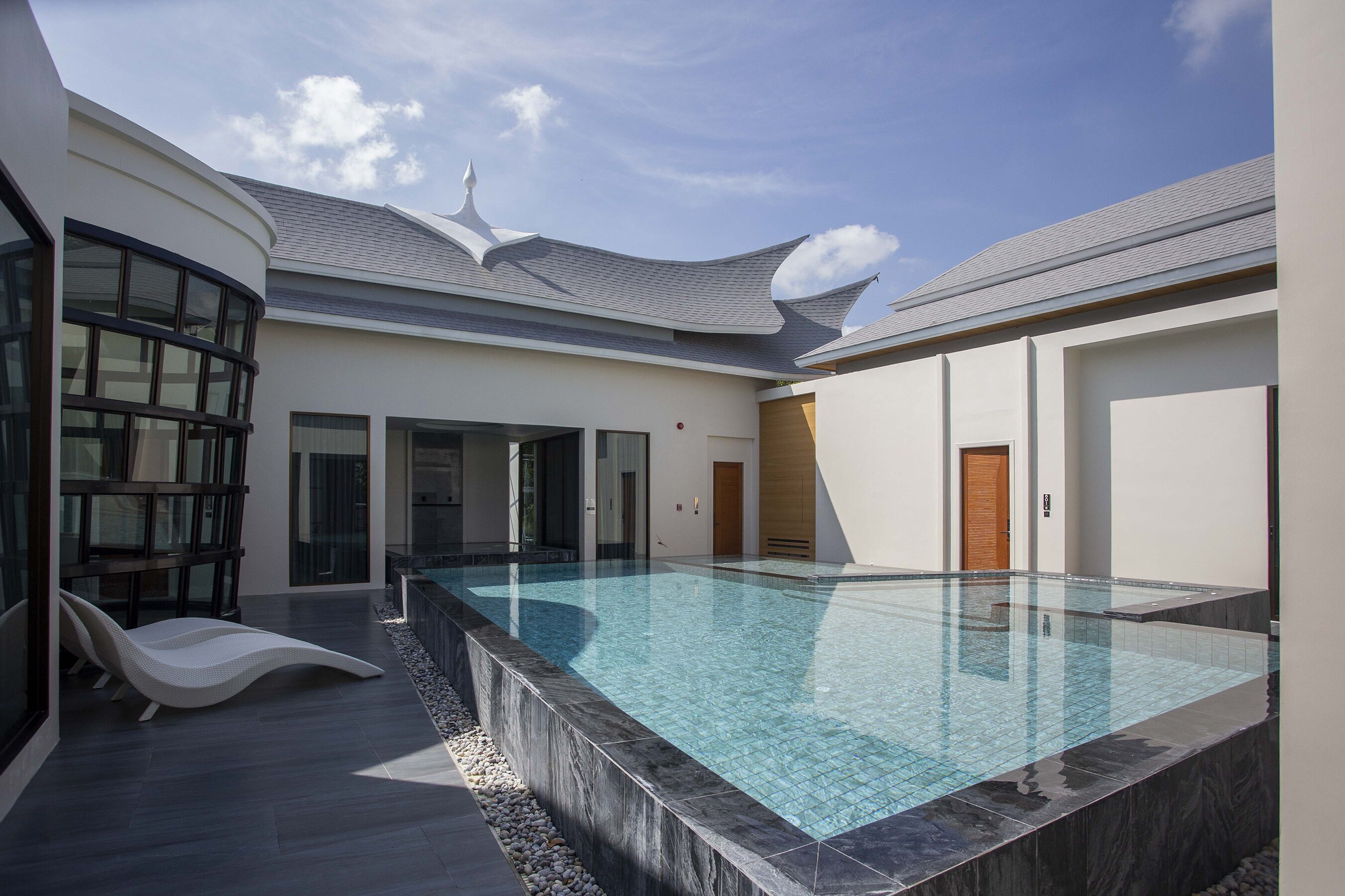 Phukalini Luxury Pool Villa & Onsen