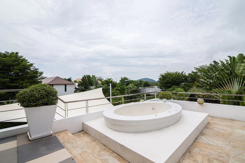Phu Montra