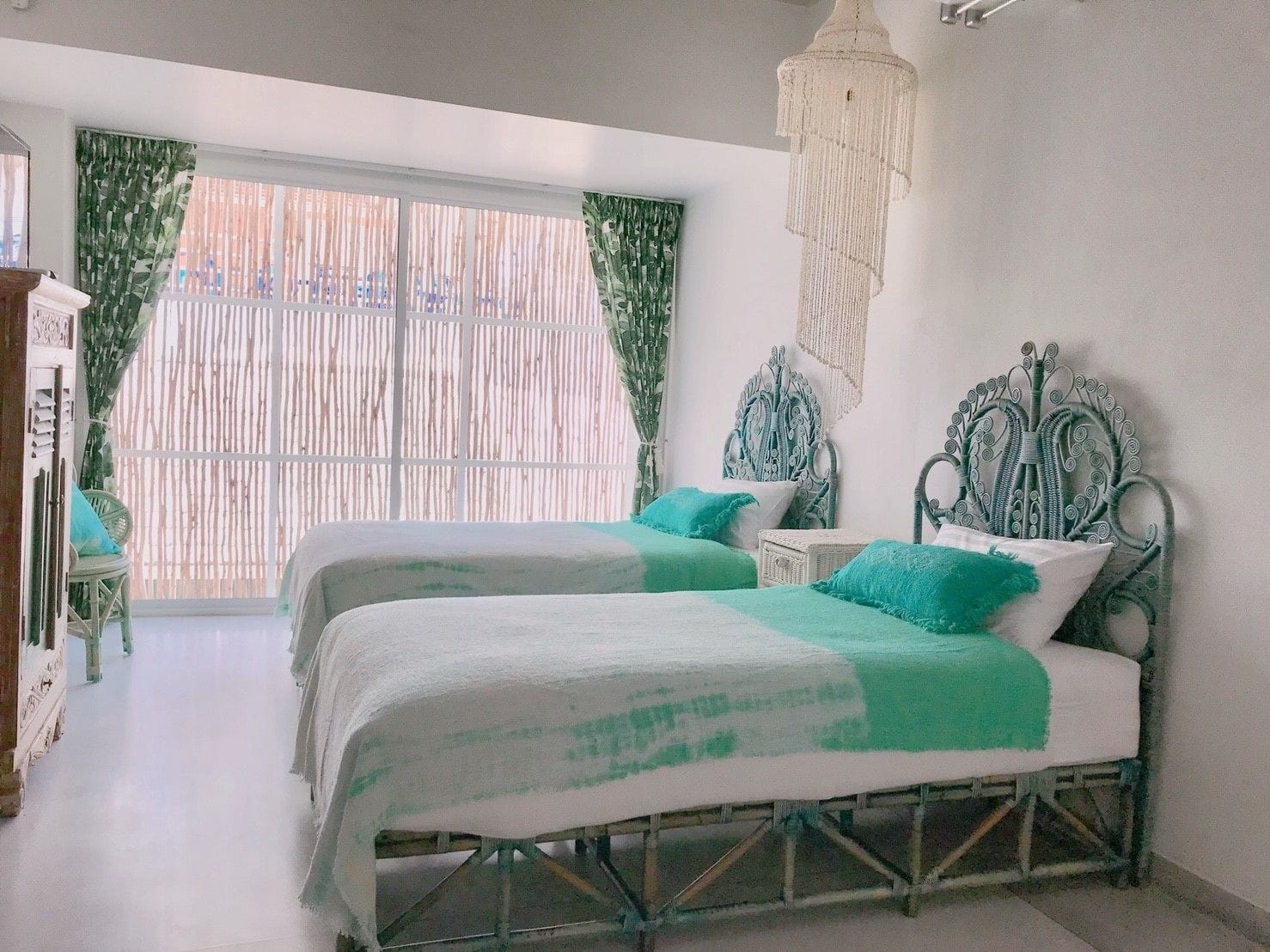 Pineapple Lazy Beach Villas