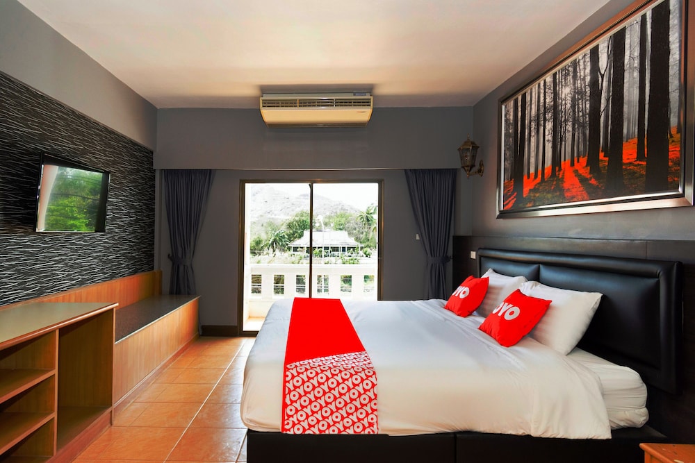 Pom Pom Residence by OYO Rooms