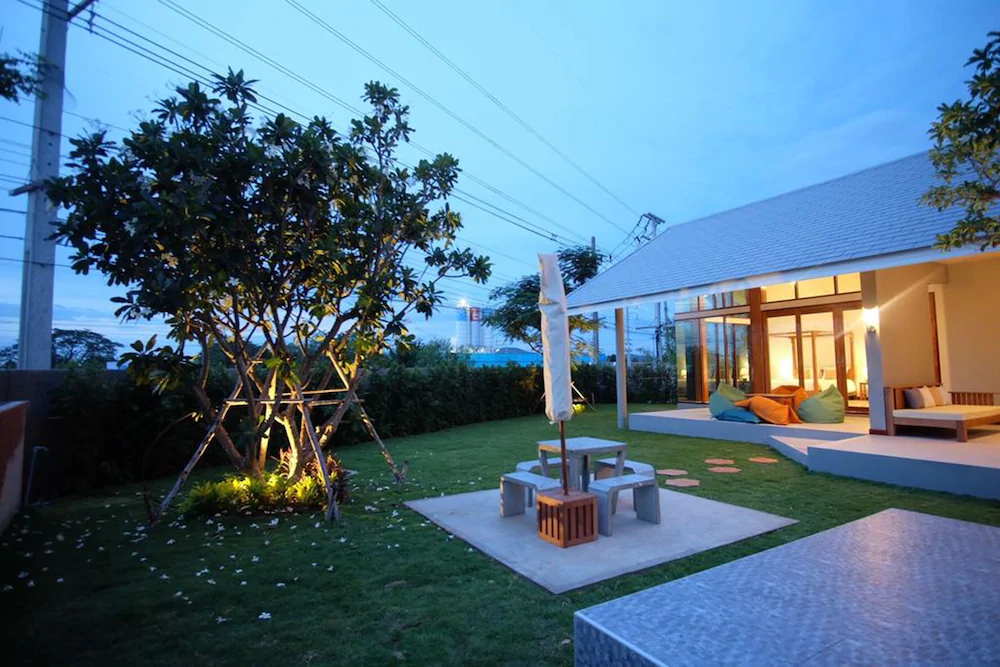 Proud Villa Huahin Resort