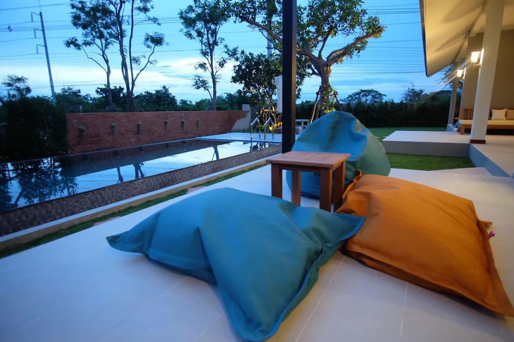 Proud Villa Huahin Resort