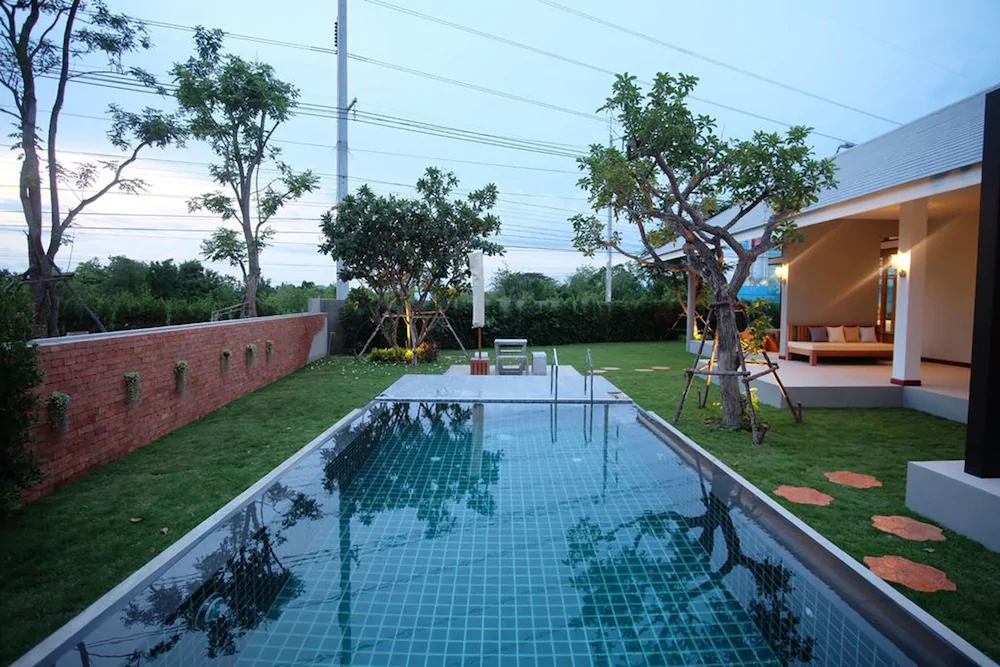 Proud Villa Huahin Resort