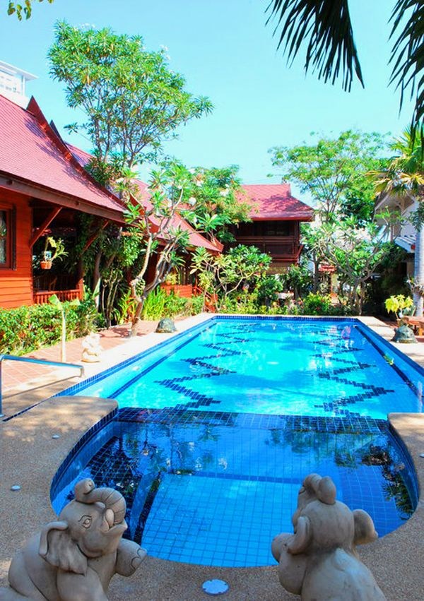 Ruen Kanok Thai House