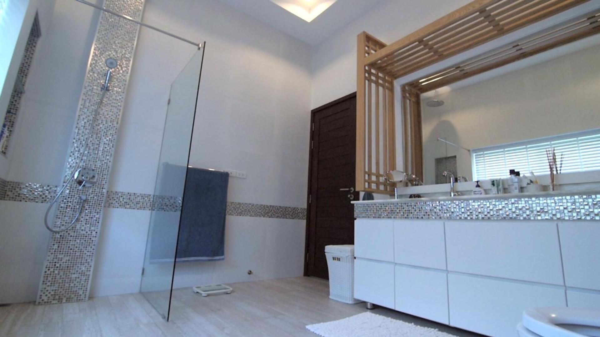 Sea Breeze Villas Hua Hin