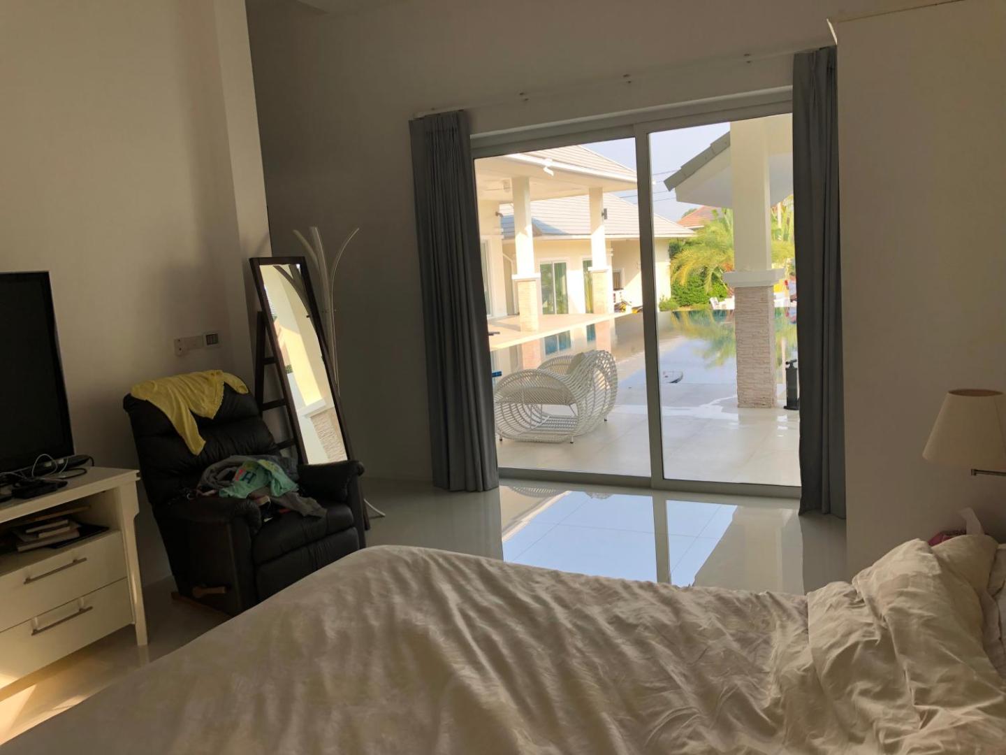 Sea Breeze Villas Hua Hin