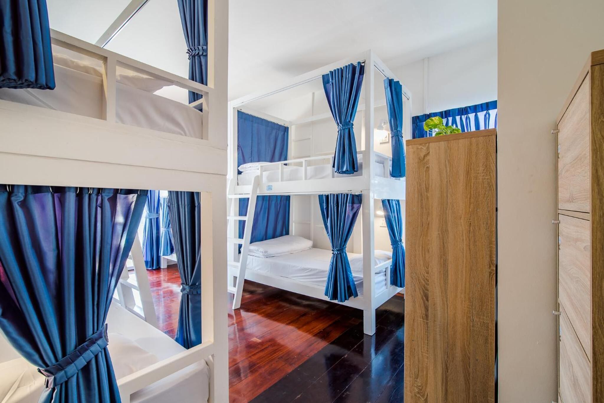 SleepEasy Beach Hostel Huahin