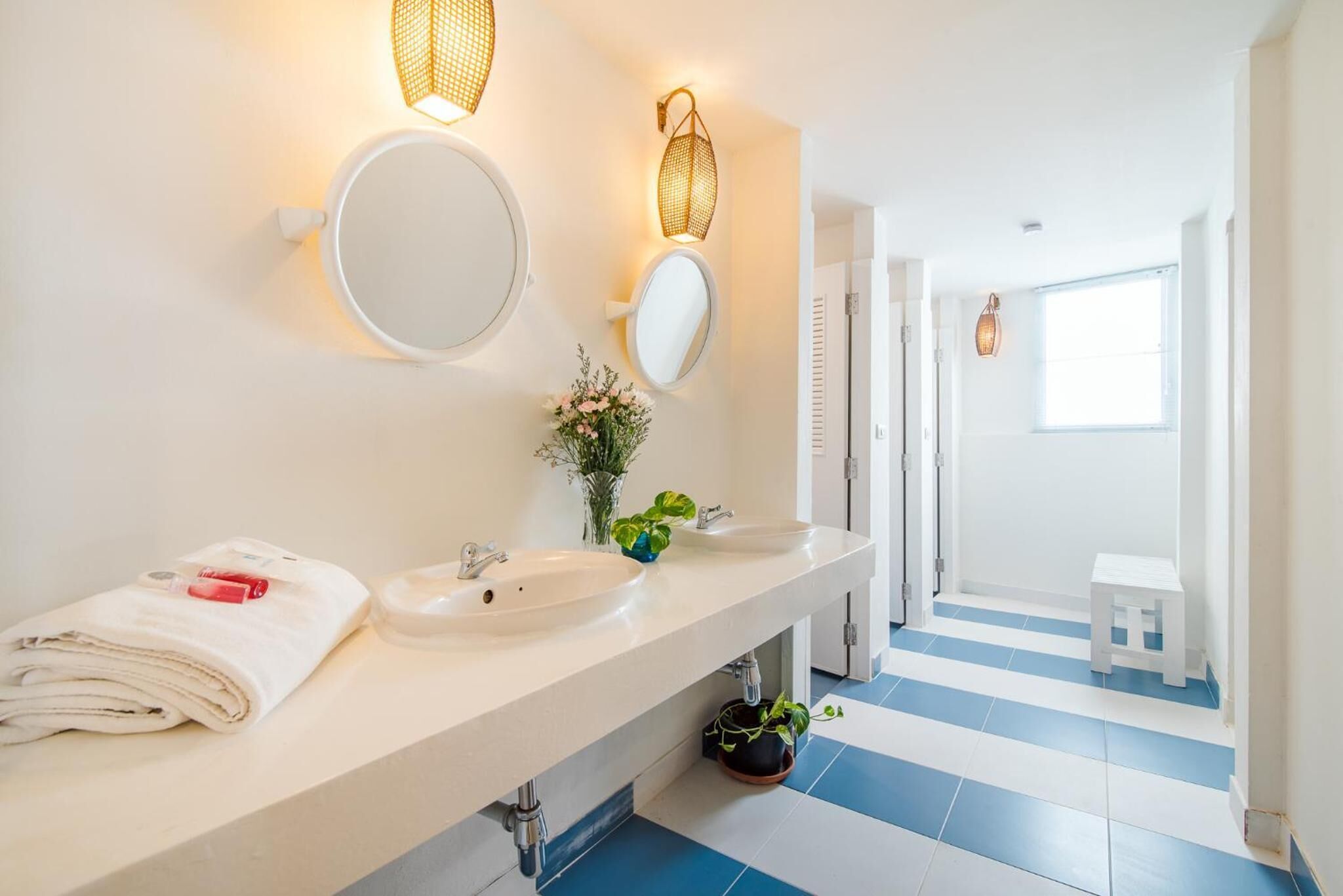 SleepEasy Beach Hostel Huahin