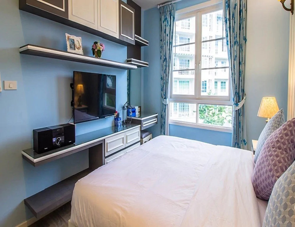 Summer Huahin Condo by Dome