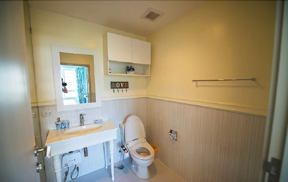 Summer Huahin Condo by Dome