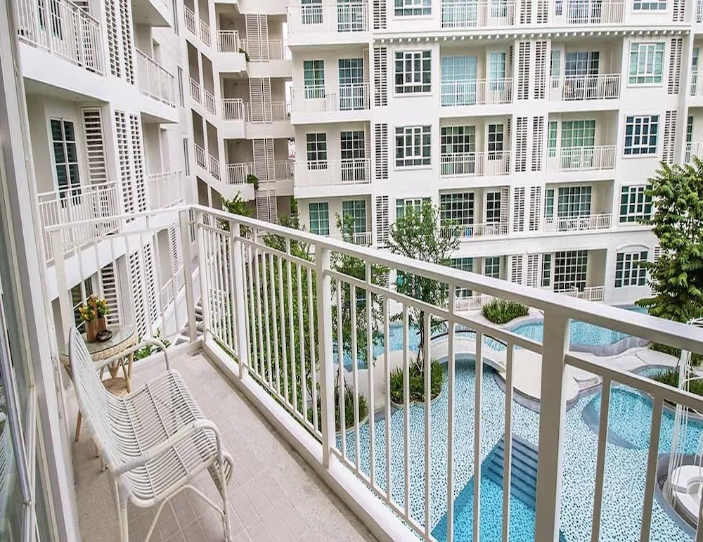 Summer Huahin Condo by Dome