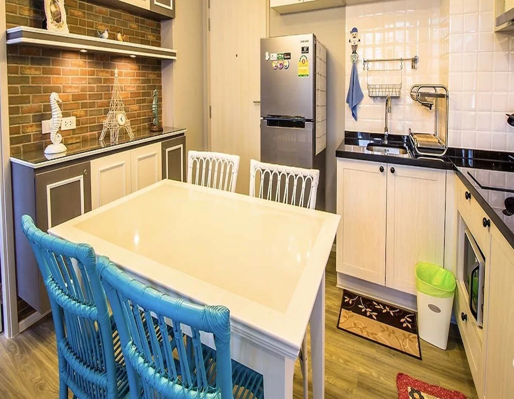 Summer Huahin Condo by Dome