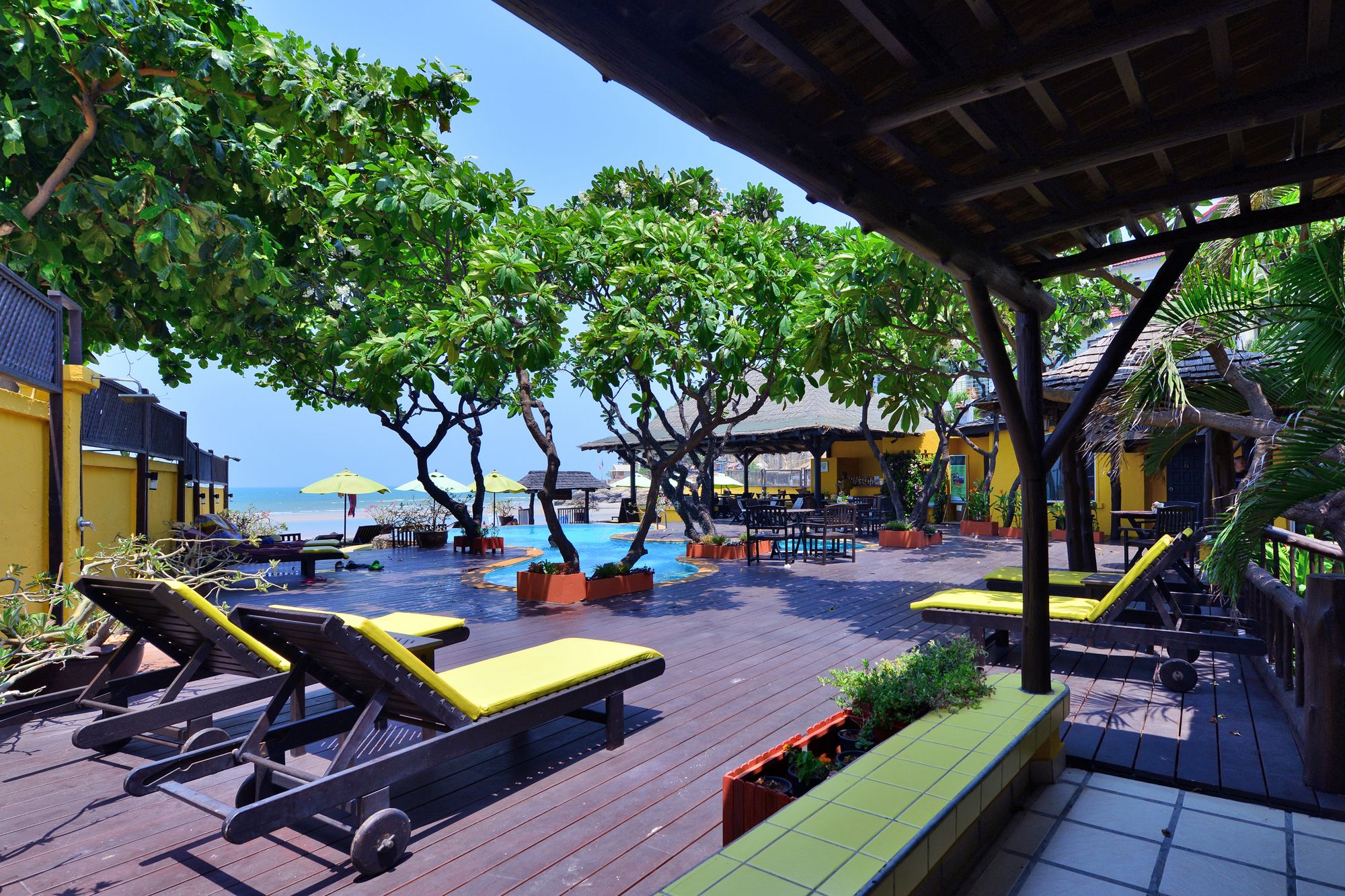 Supatra Hua Hin Resort