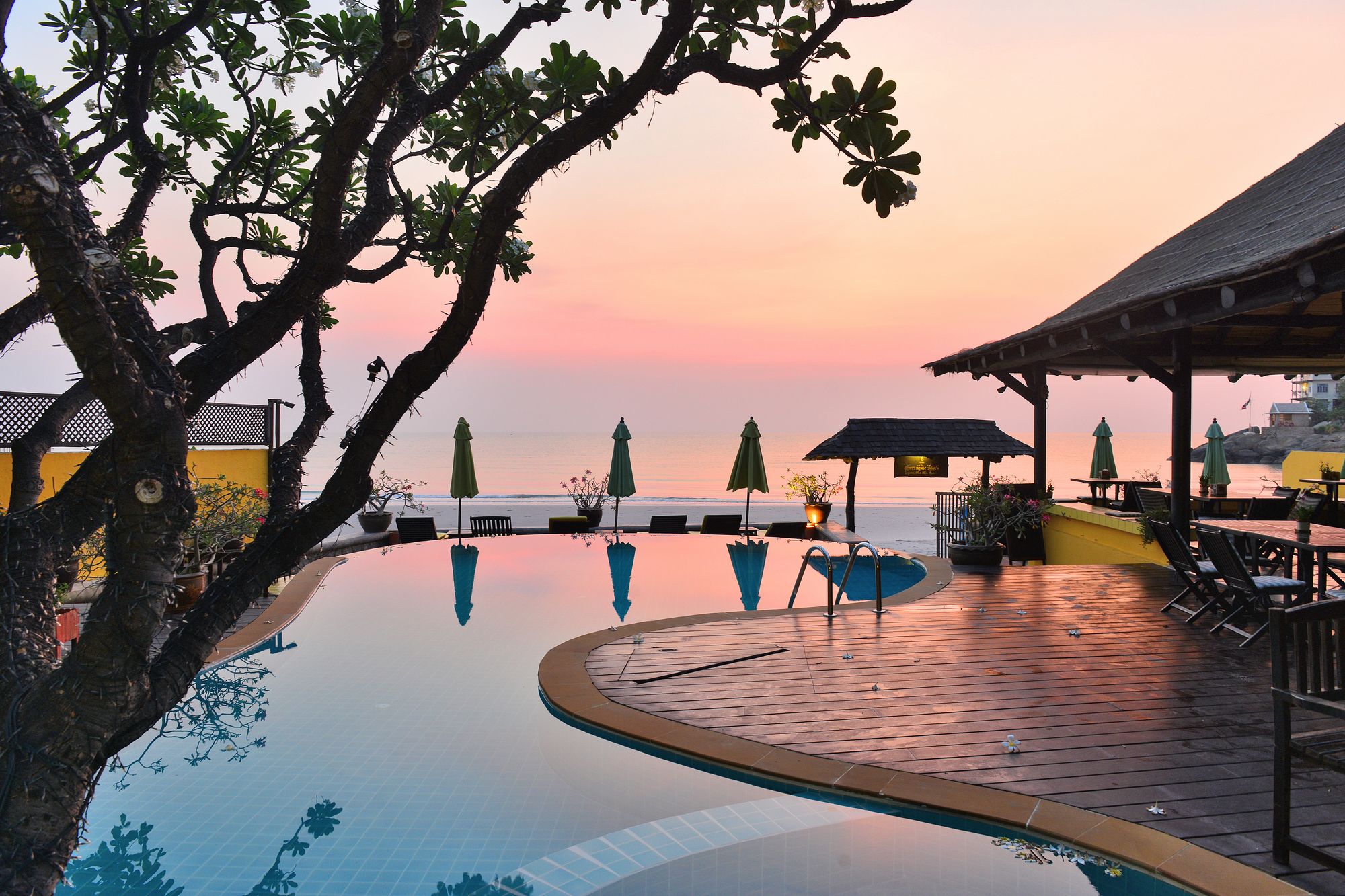 Supatra Hua Hin Resort