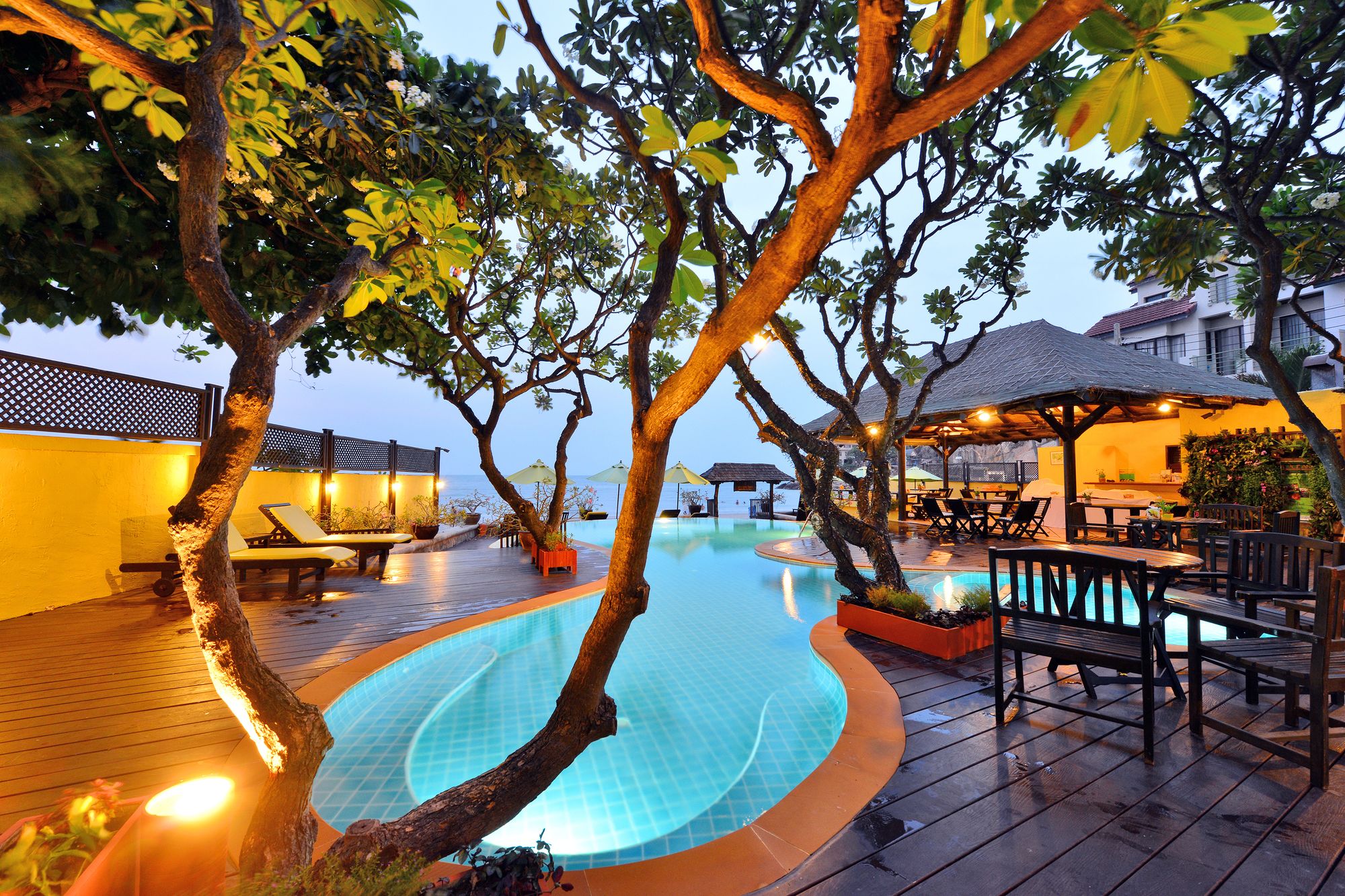 Supatra Hua Hin Resort