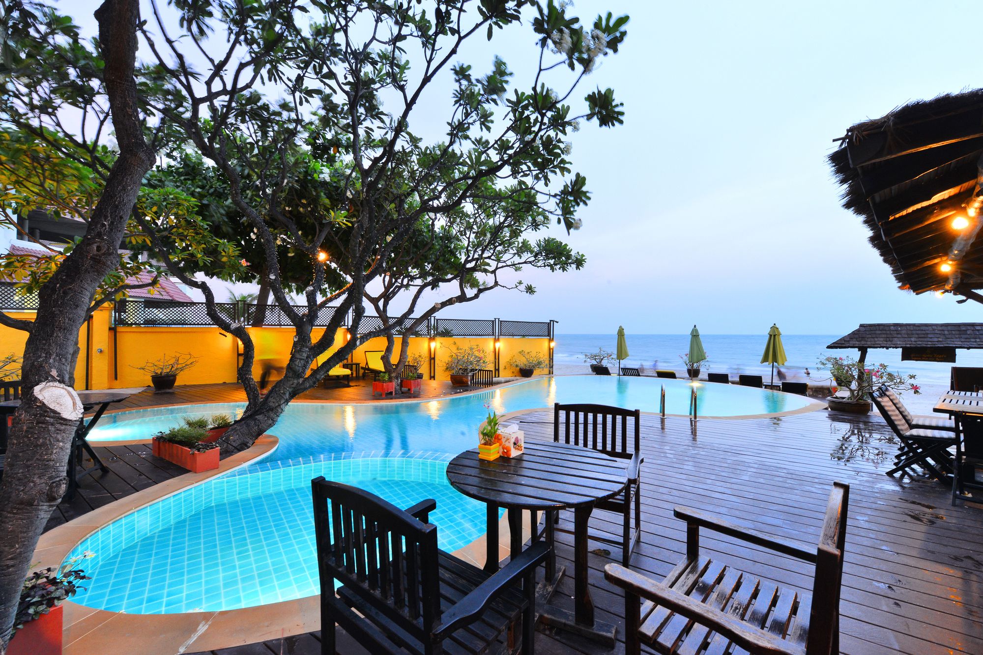 Supatra Hua Hin Resort