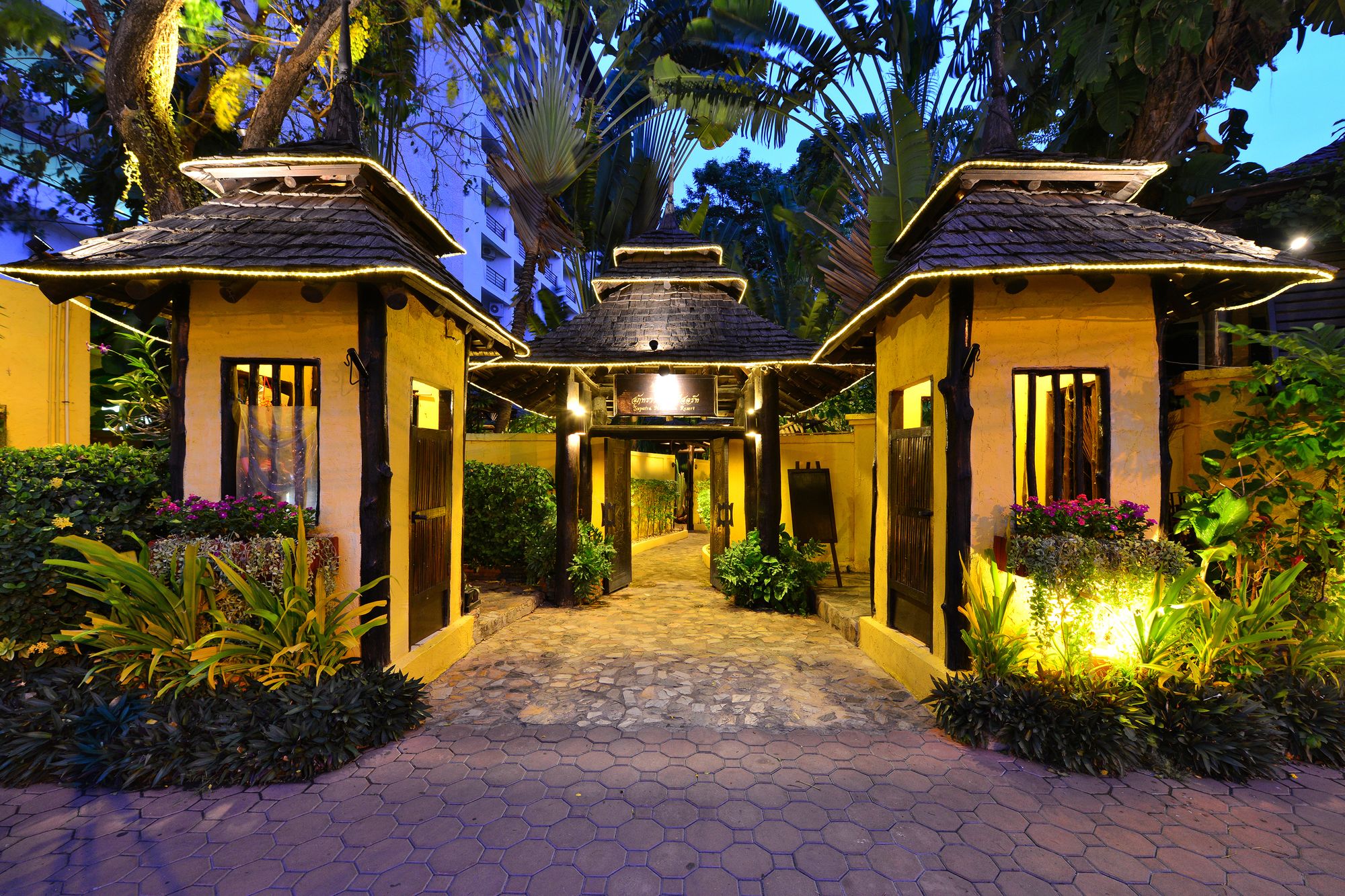 Supatra Hua Hin Resort