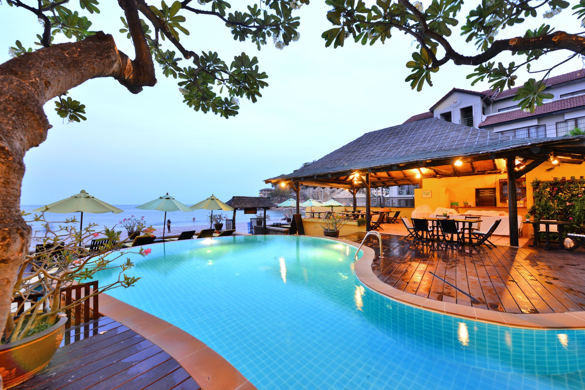 Supatra Hua Hin Resort