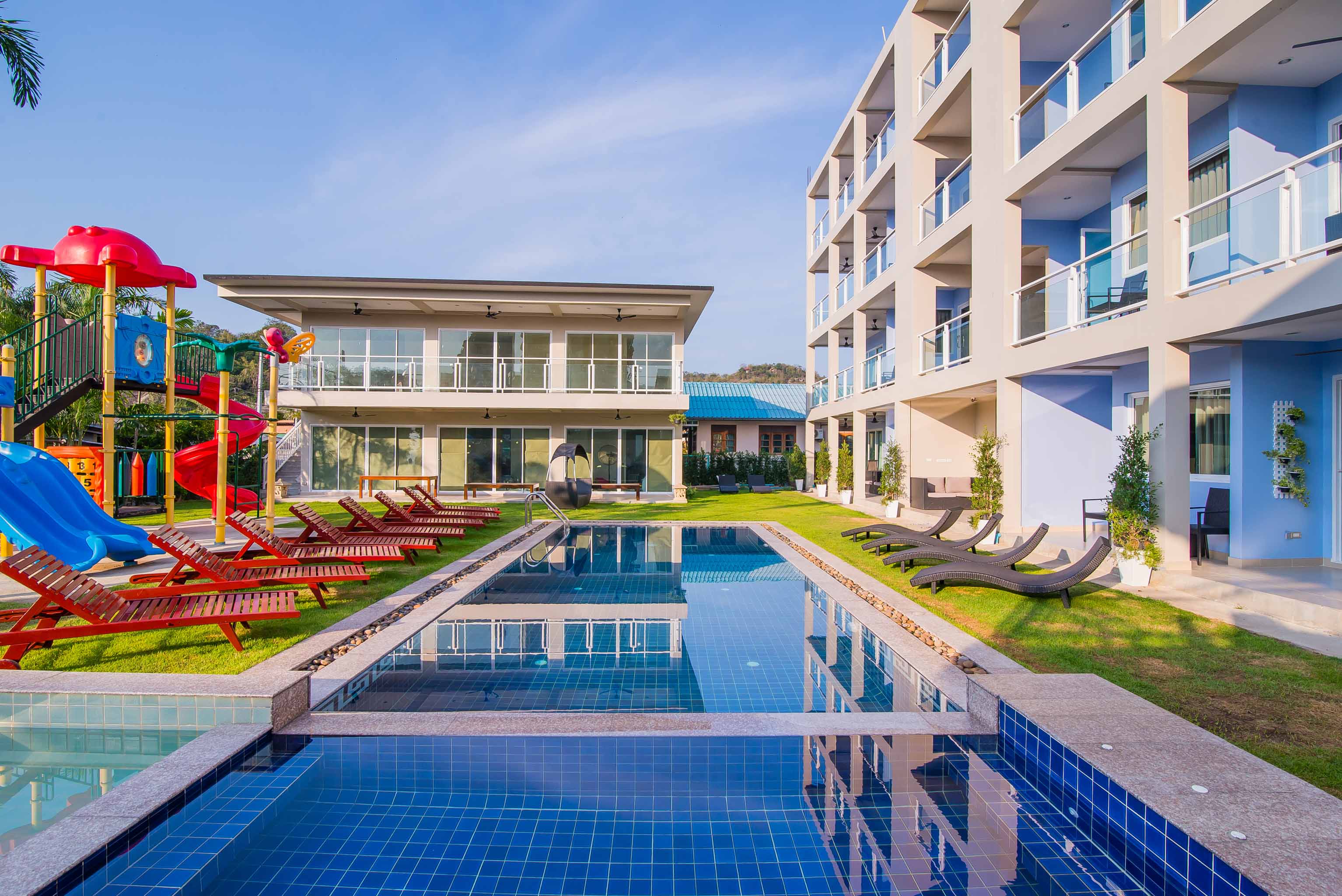 Surf and Sand Resort