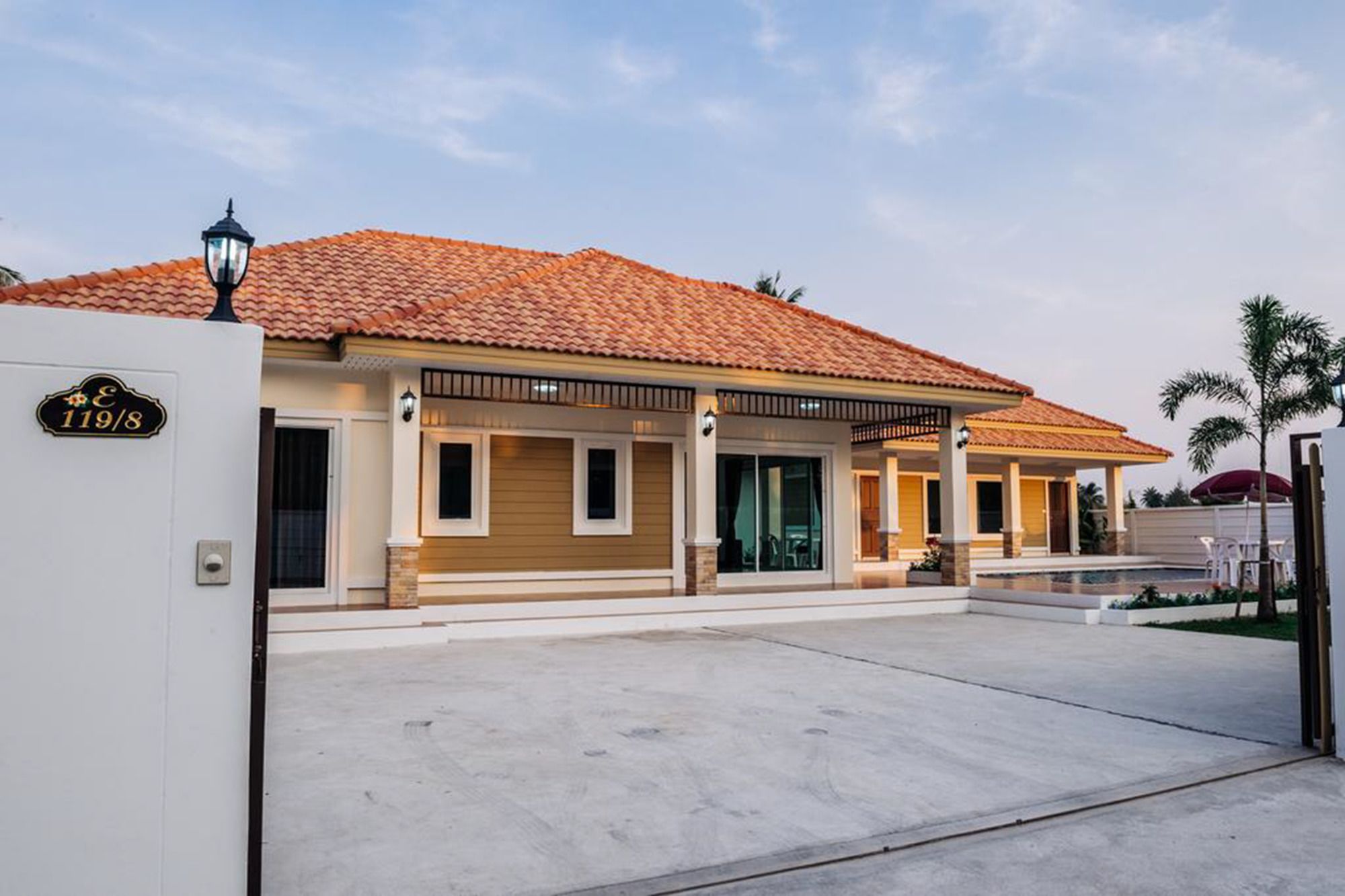 The Legacy Huahin Pool Villa