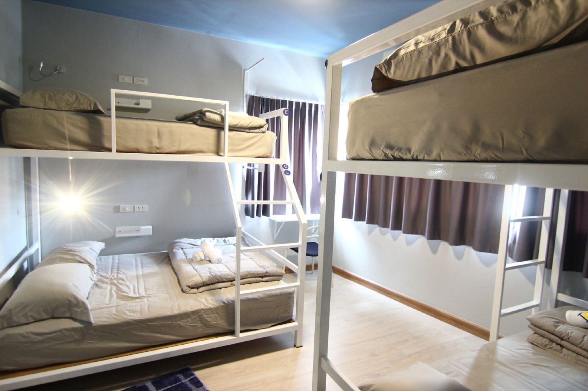 The Moon Hostel Hua Hin